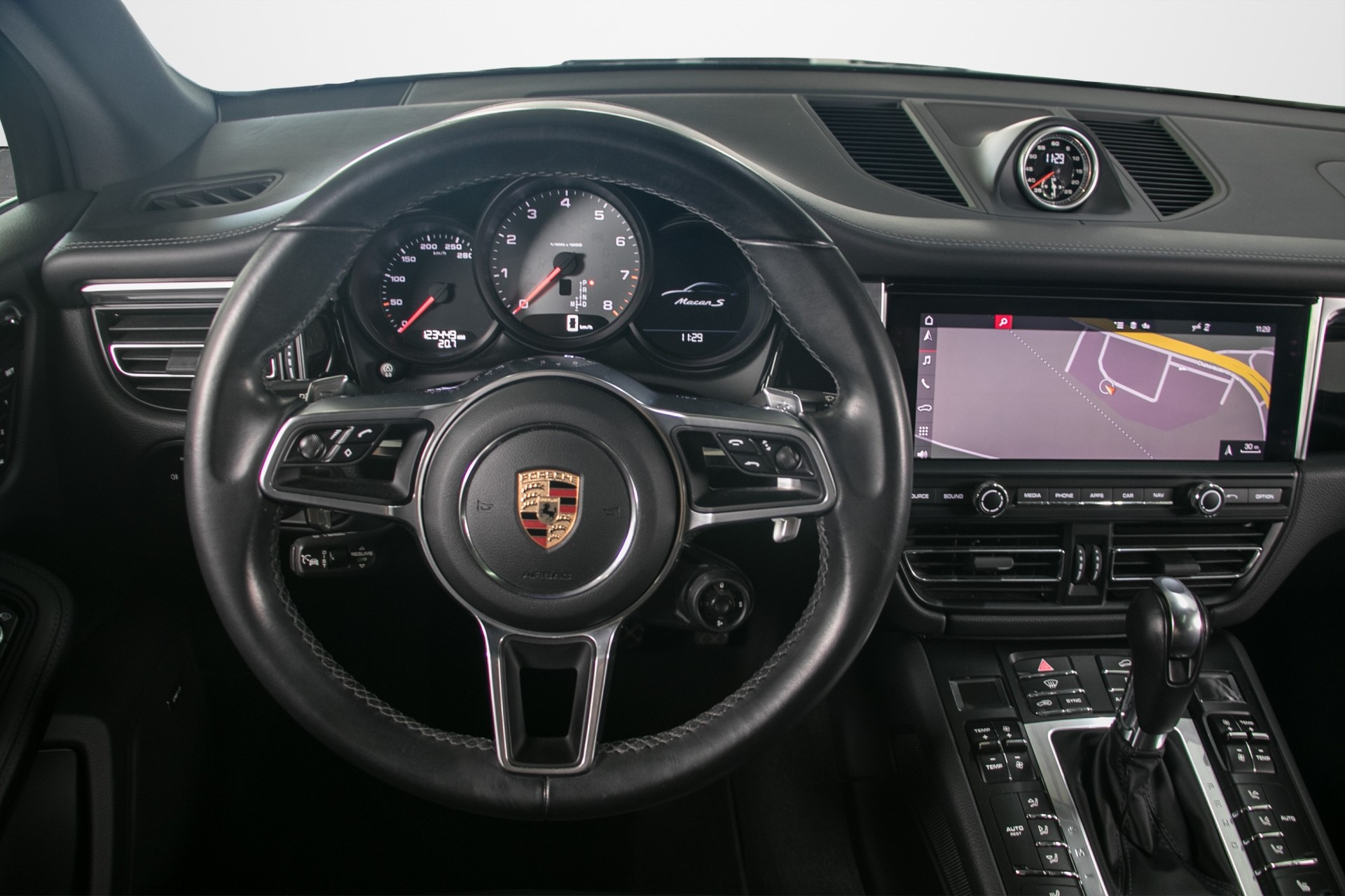 PORSCHE Macan S PDK-image-4