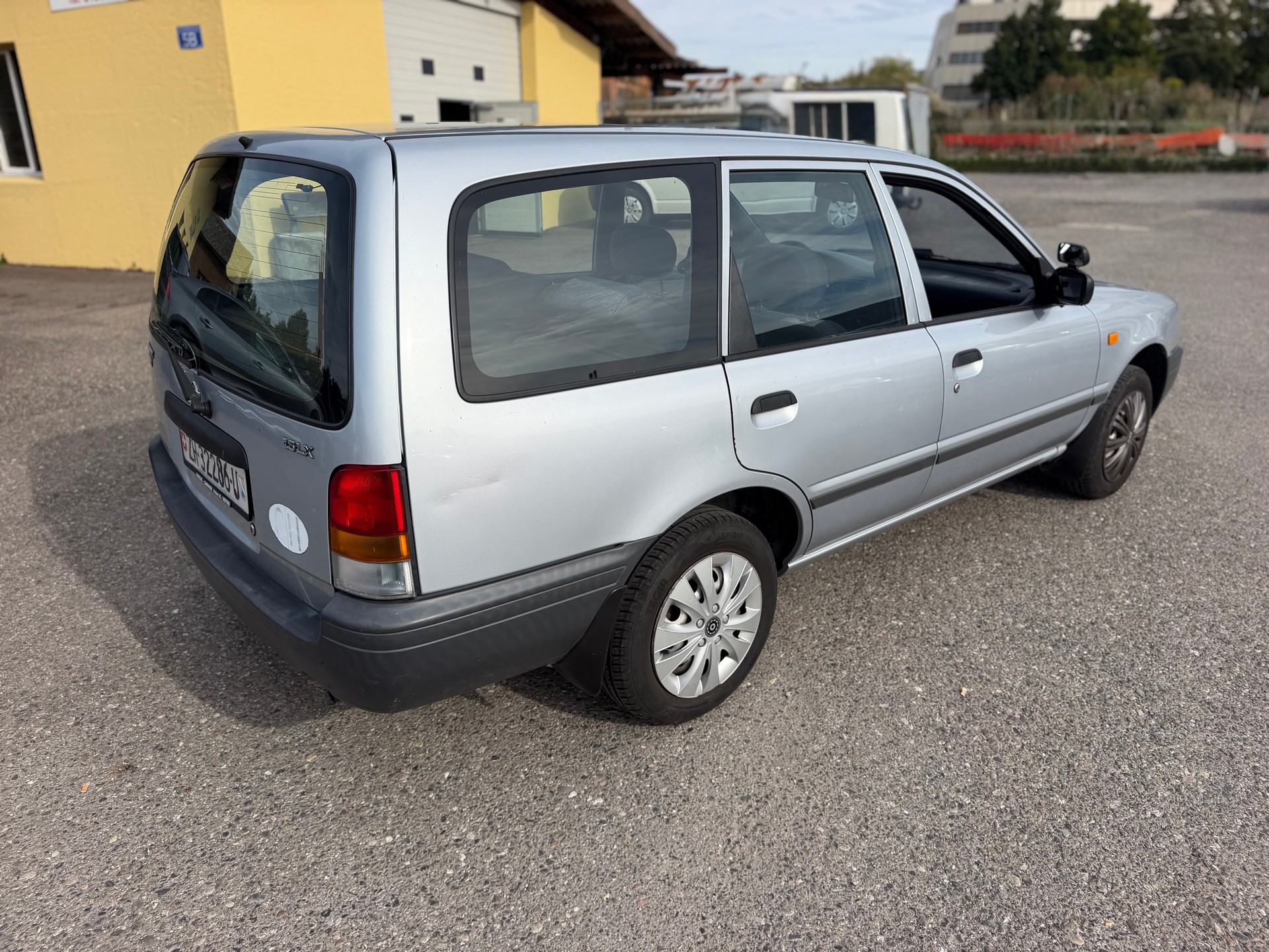 NISSAN Sunny 1.6 16V LX-S Wagon-image-5