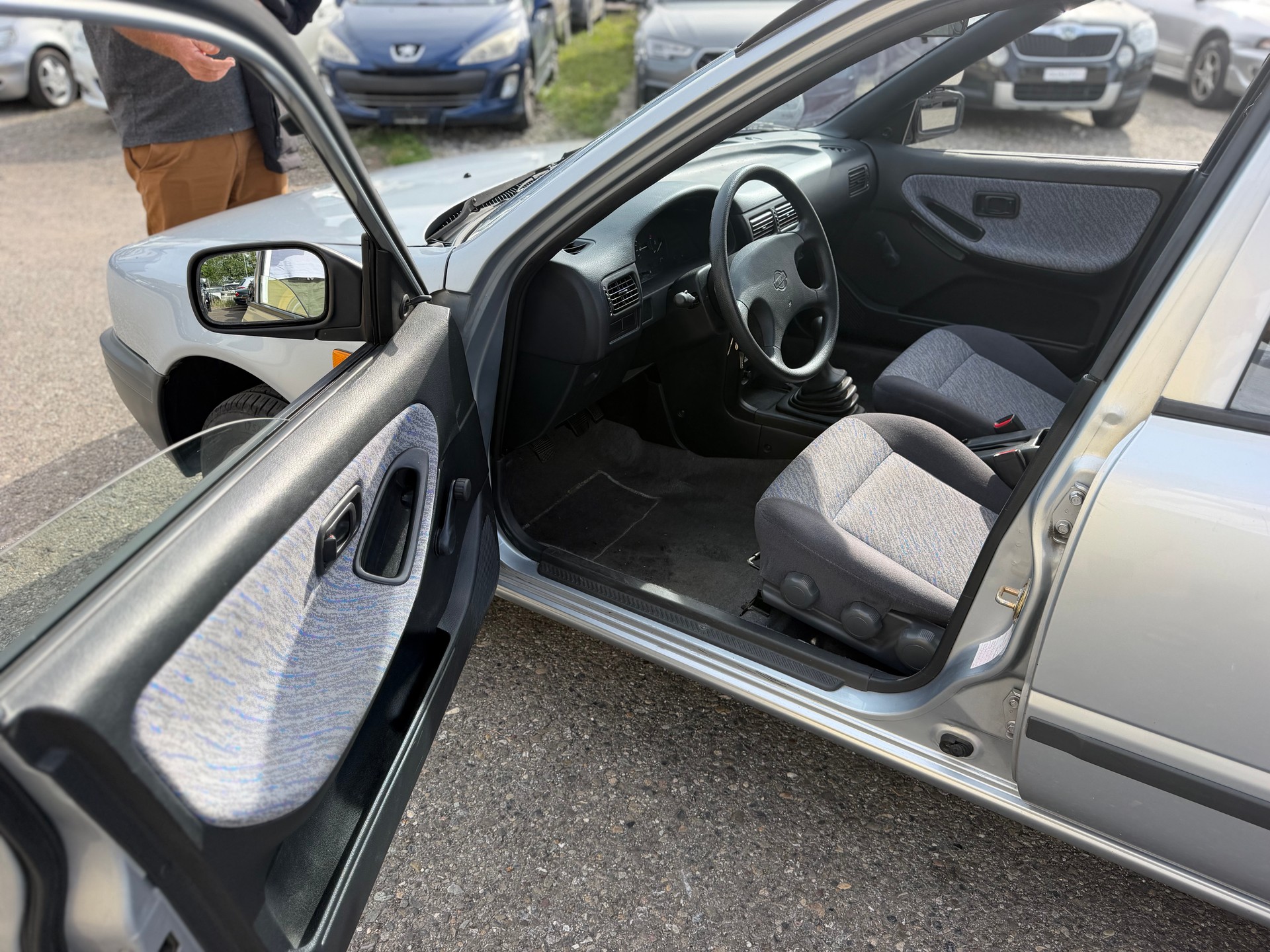 NISSAN Sunny 1.6 16V LX-S Wagon-image-12