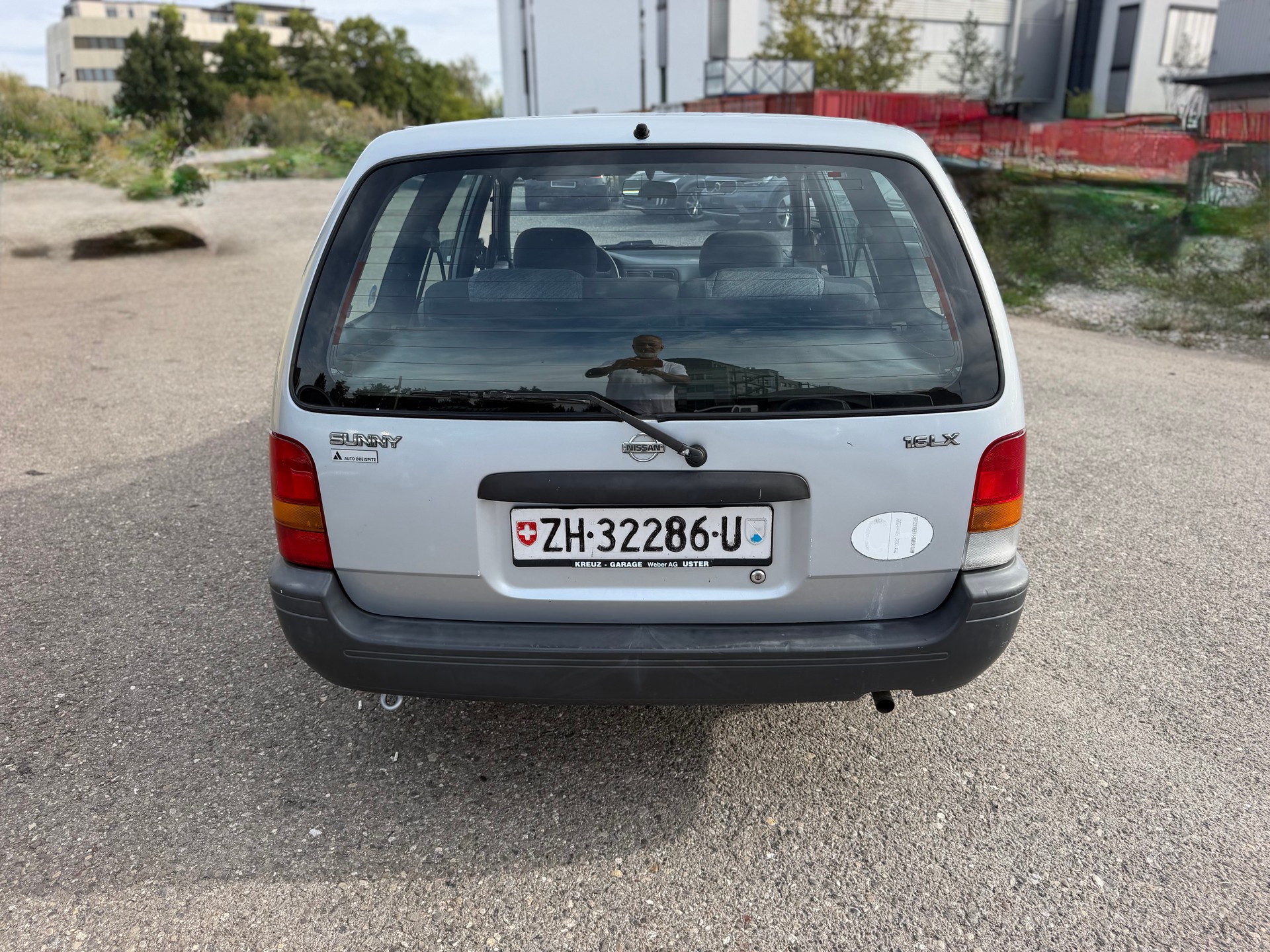 NISSAN Sunny 1.6 16V LX-S Wagon-image-3