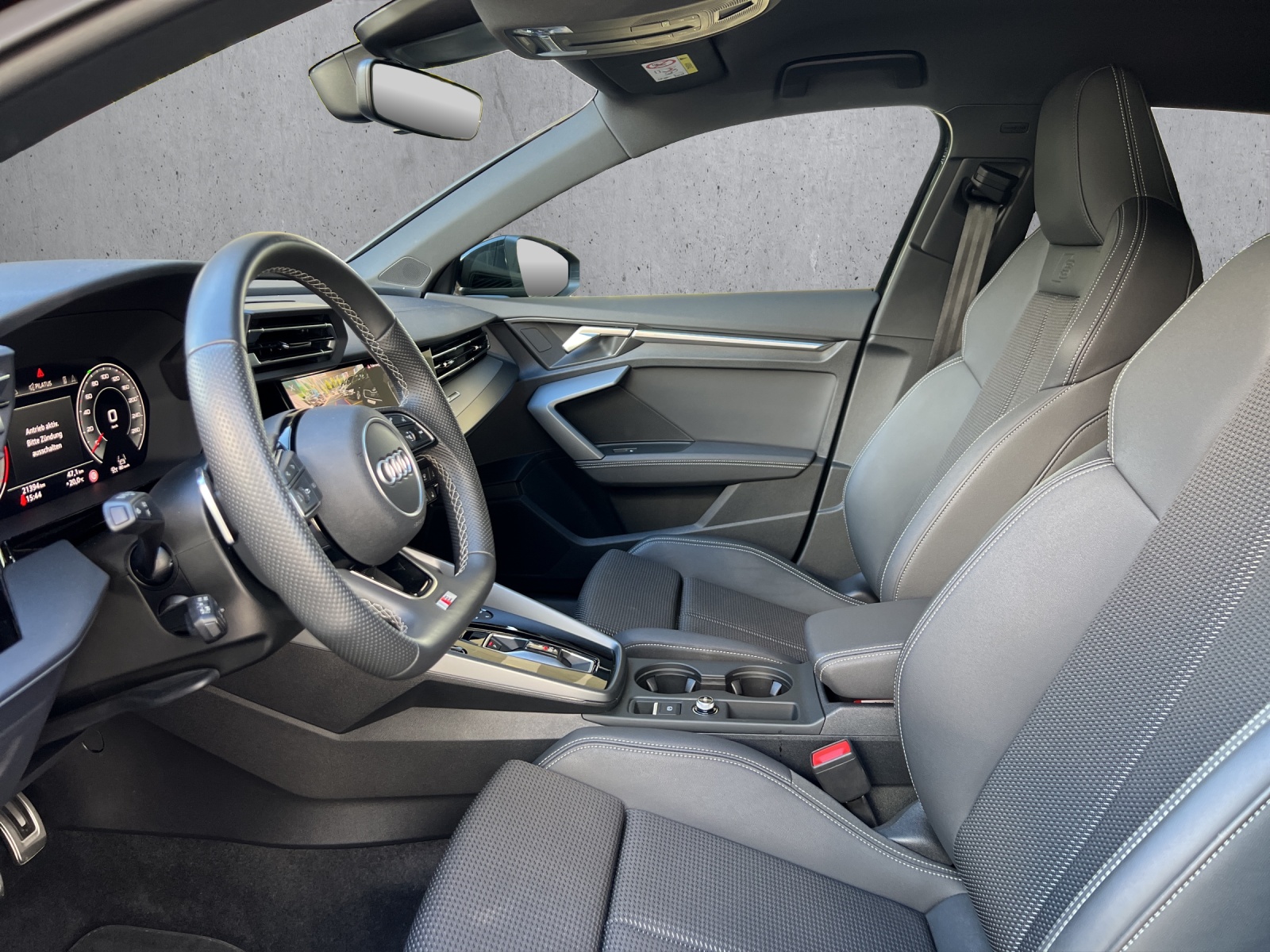AUDI A3 Sportback 35 TFSI S line Attraction S-tronic-image-6