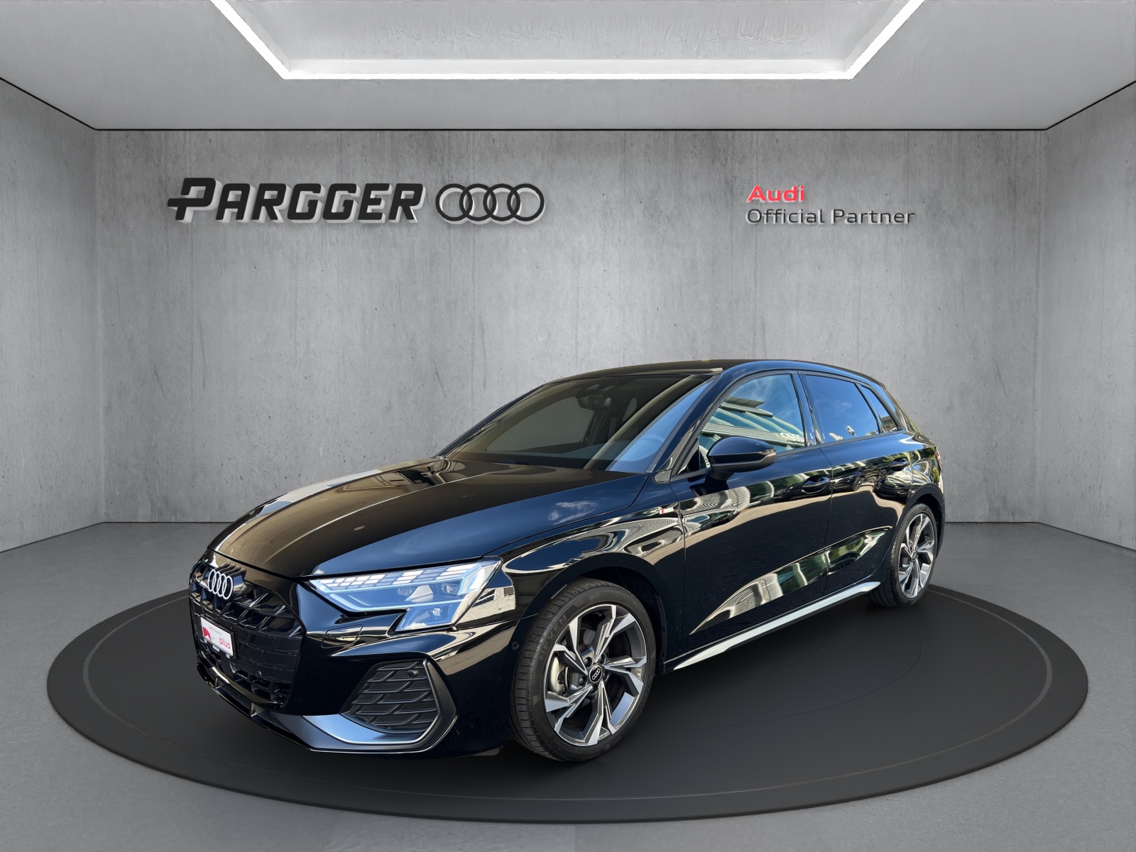 AUDI A3 Sportback 35 TFSI S line Attraction S-tronic-image-0