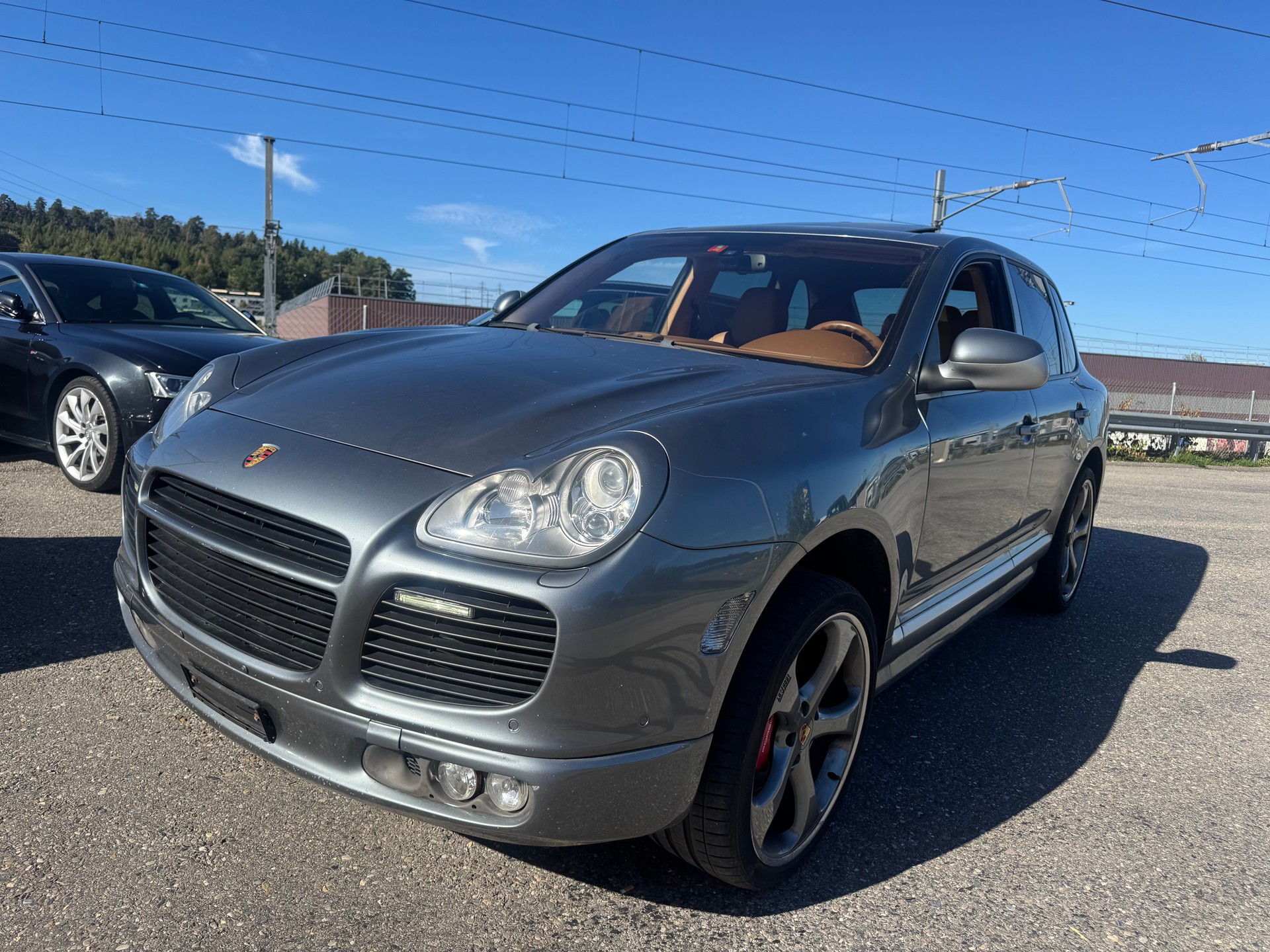 PORSCHE Cayenne Turbo-image-0