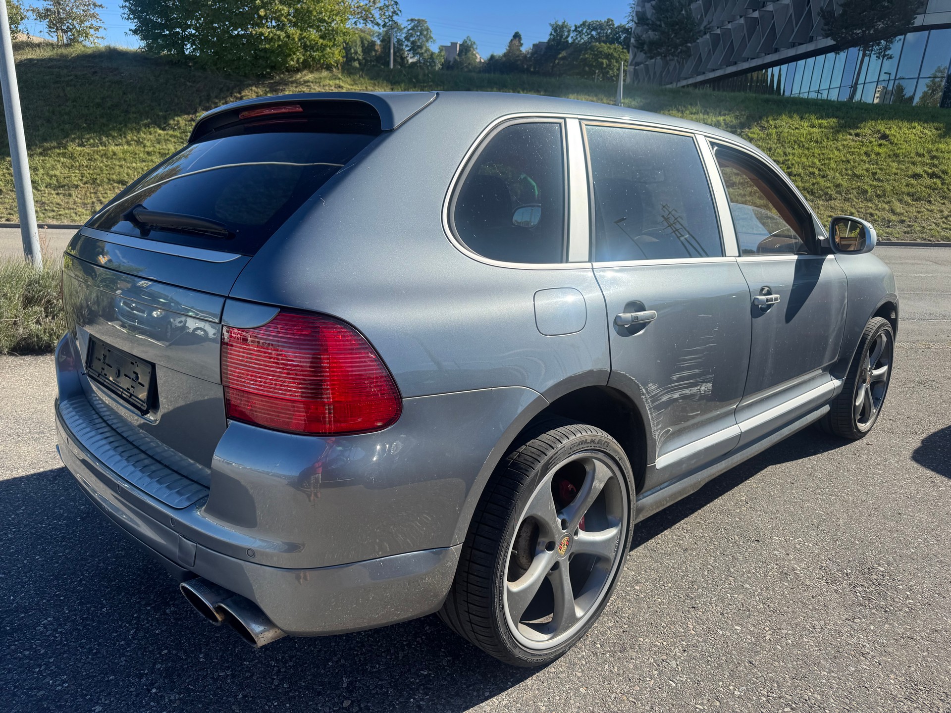 PORSCHE Cayenne Turbo-image-3
