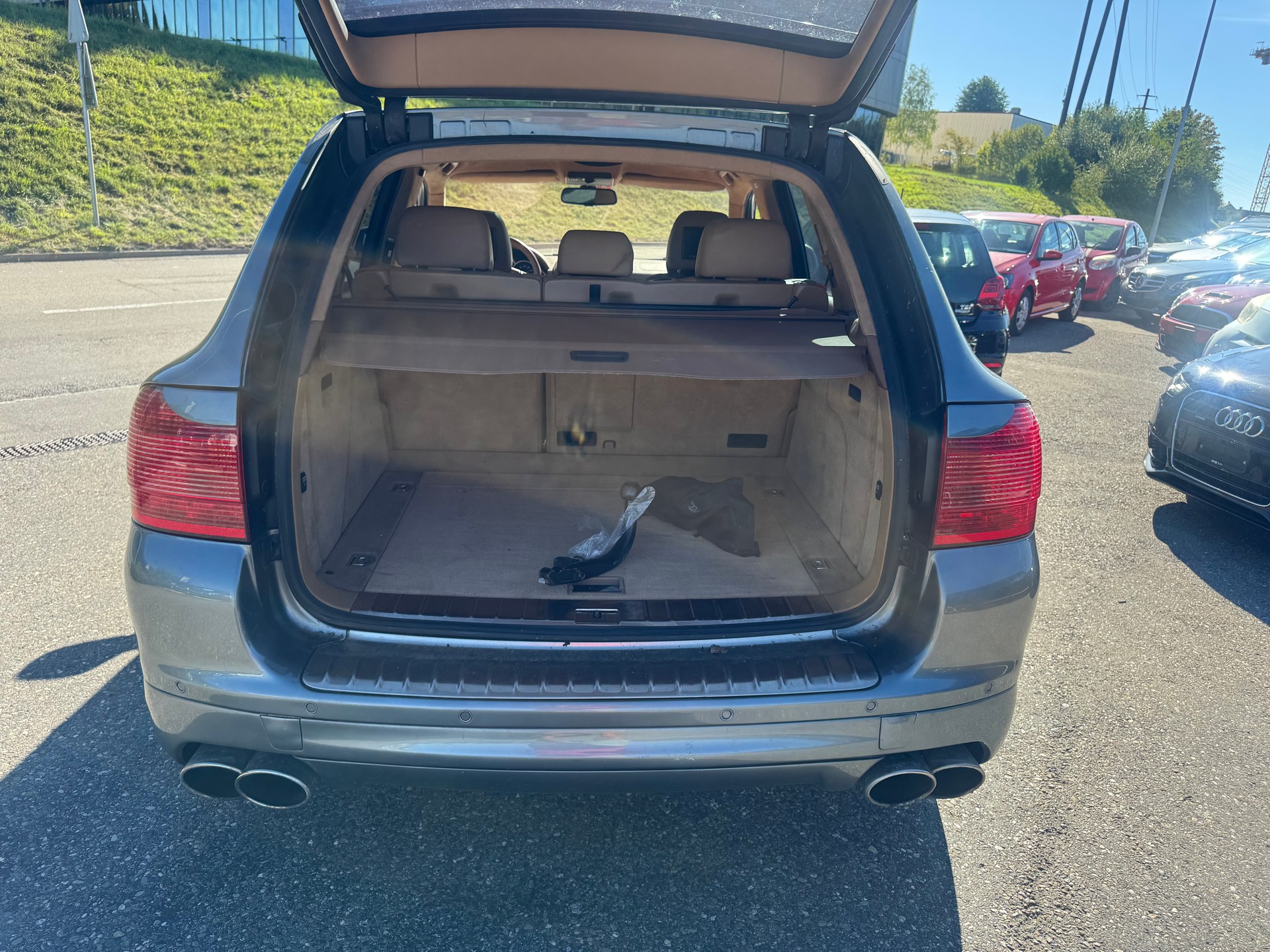 PORSCHE Cayenne Turbo-image-5
