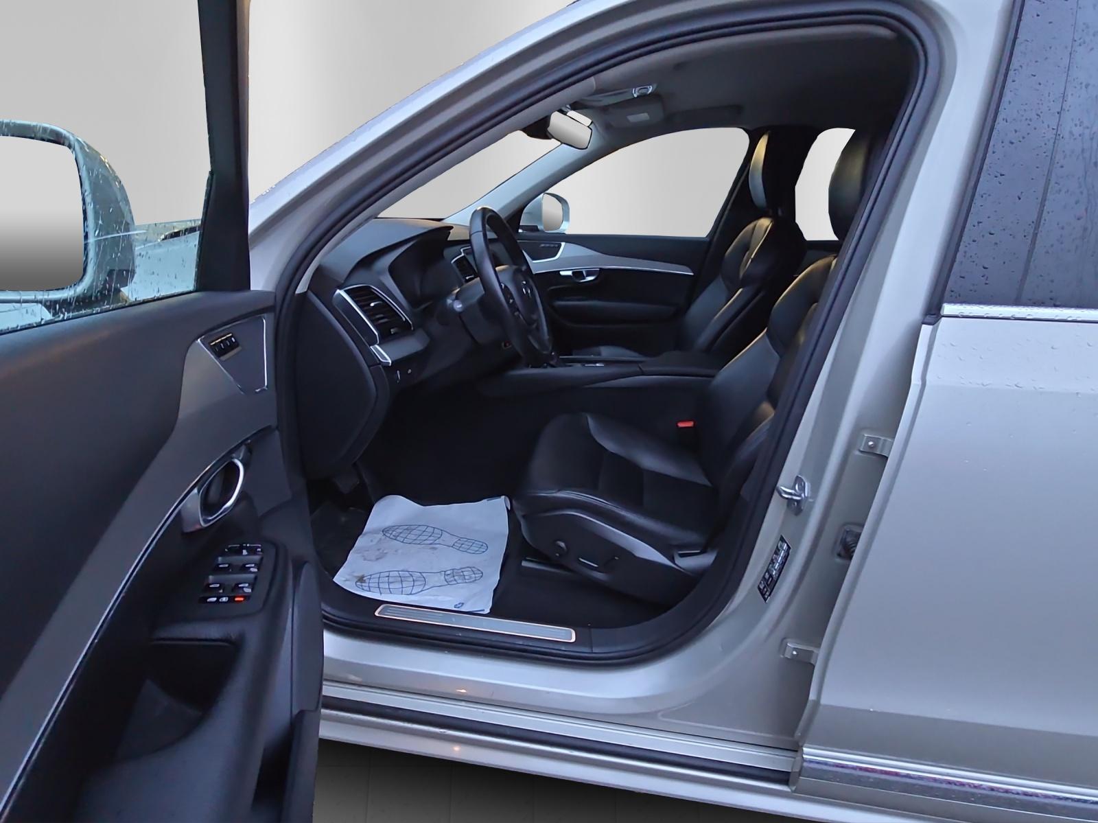 VOLVO XC90 2.0 T5 Inscription 7P. AWD-image-9