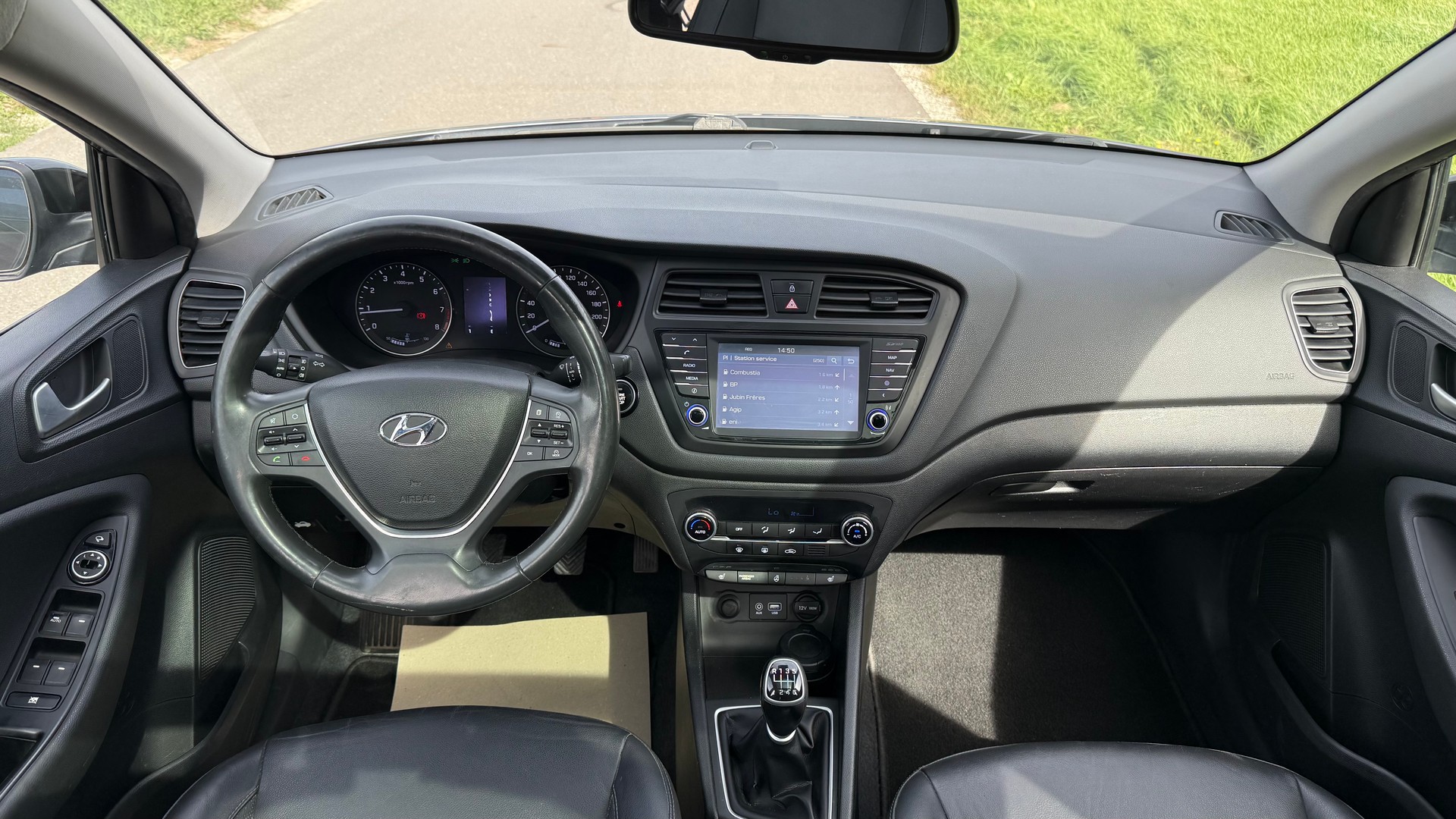 HYUNDAI i20 1.0 T-GDi Amplia-image-9