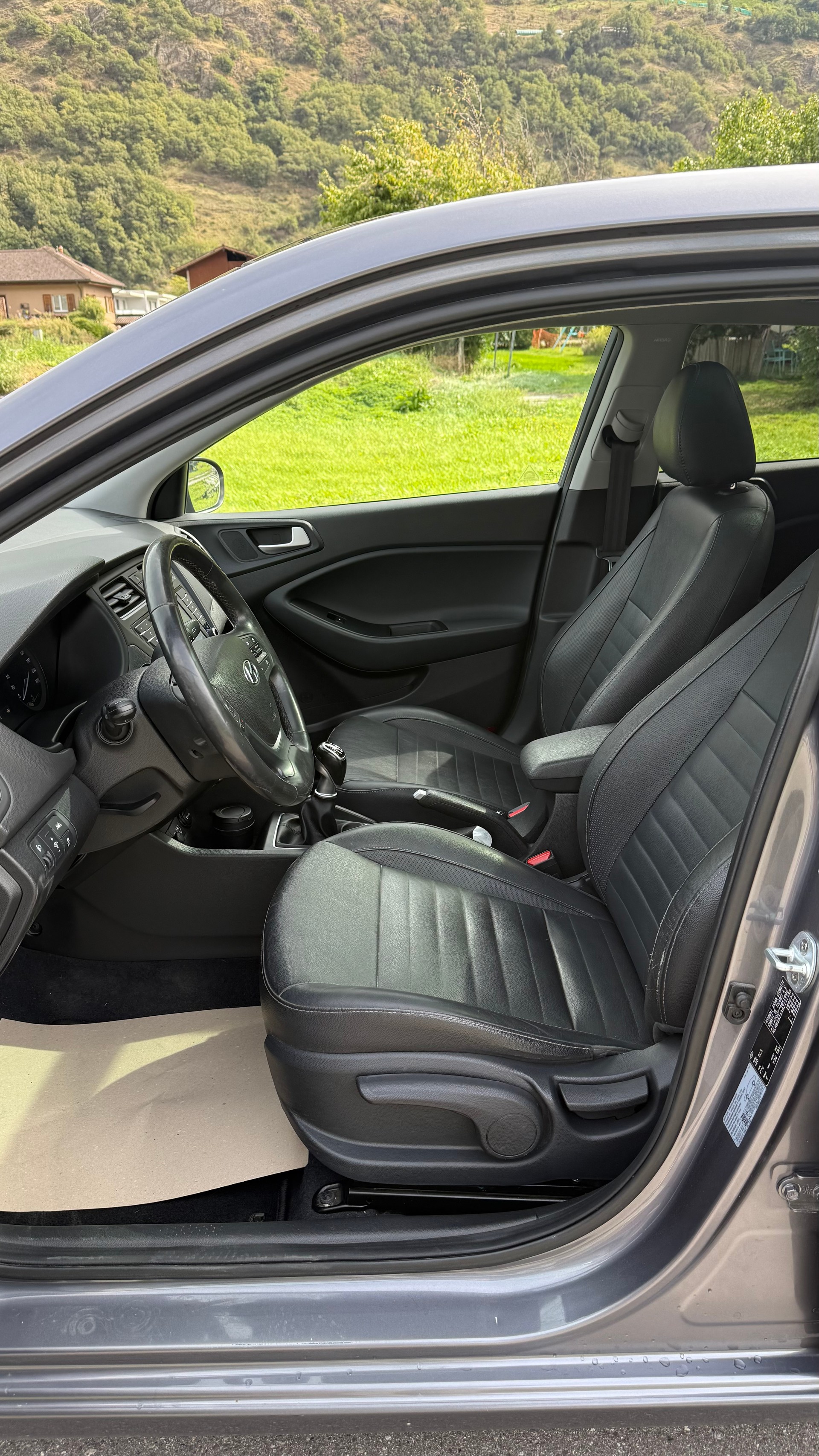 HYUNDAI i20 1.0 T-GDi Amplia-image-6