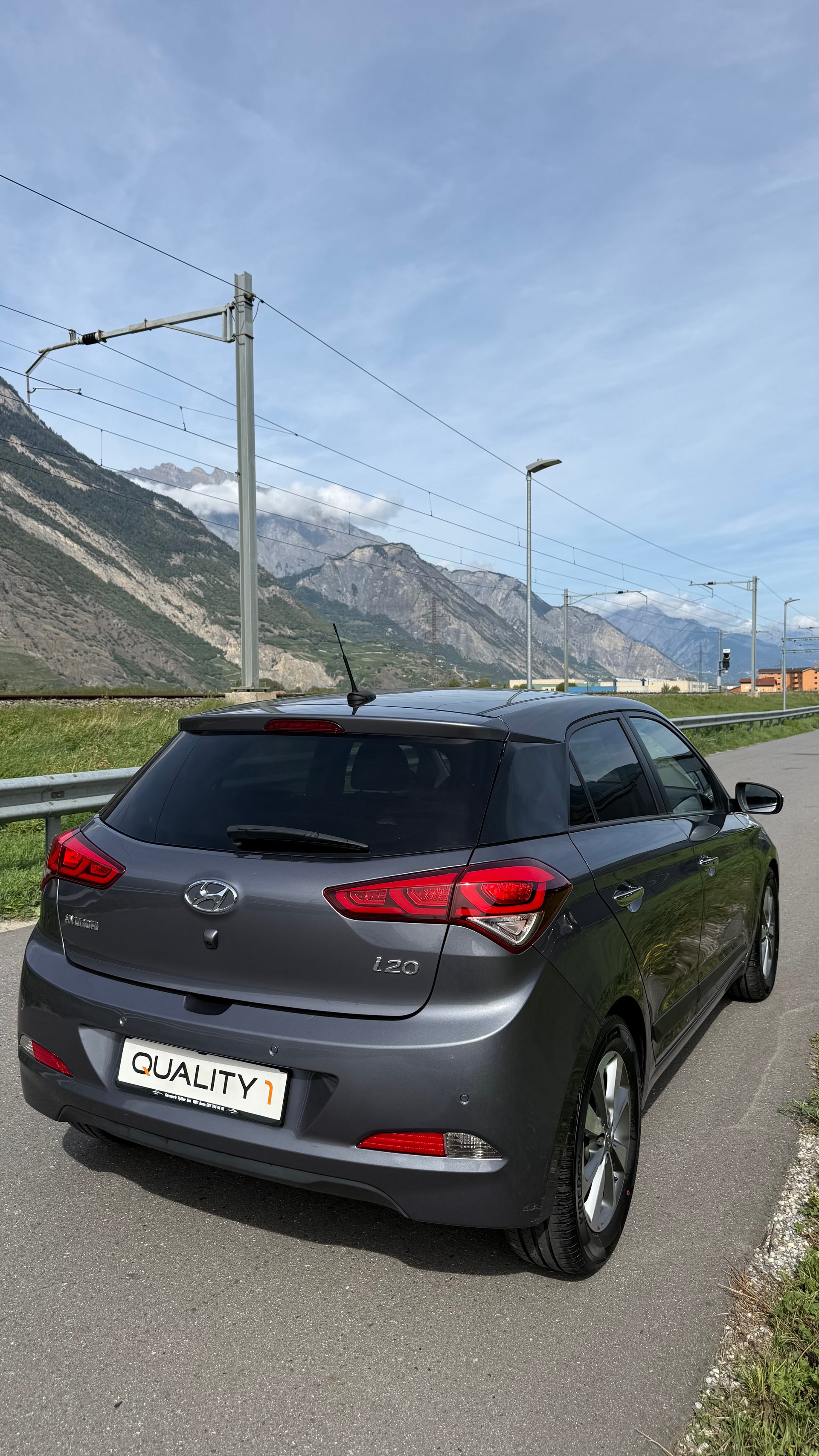 HYUNDAI i20 1.0 T-GDi Amplia-image-3