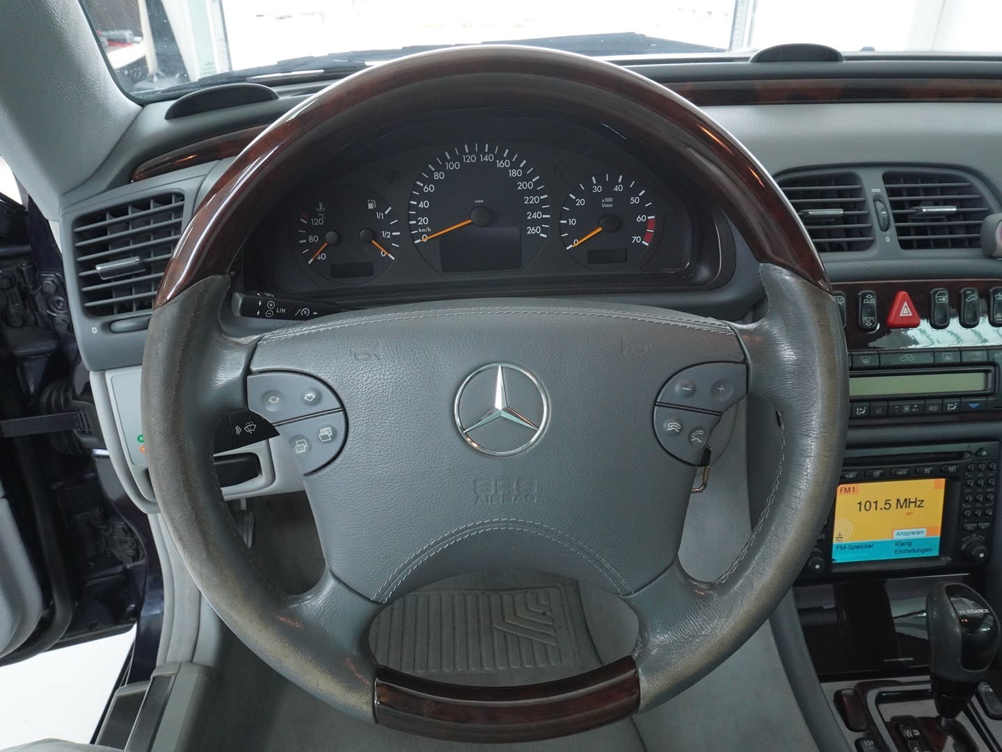 MERCEDES-BENZ CLK 430 Avantgarde Automatic-image-9