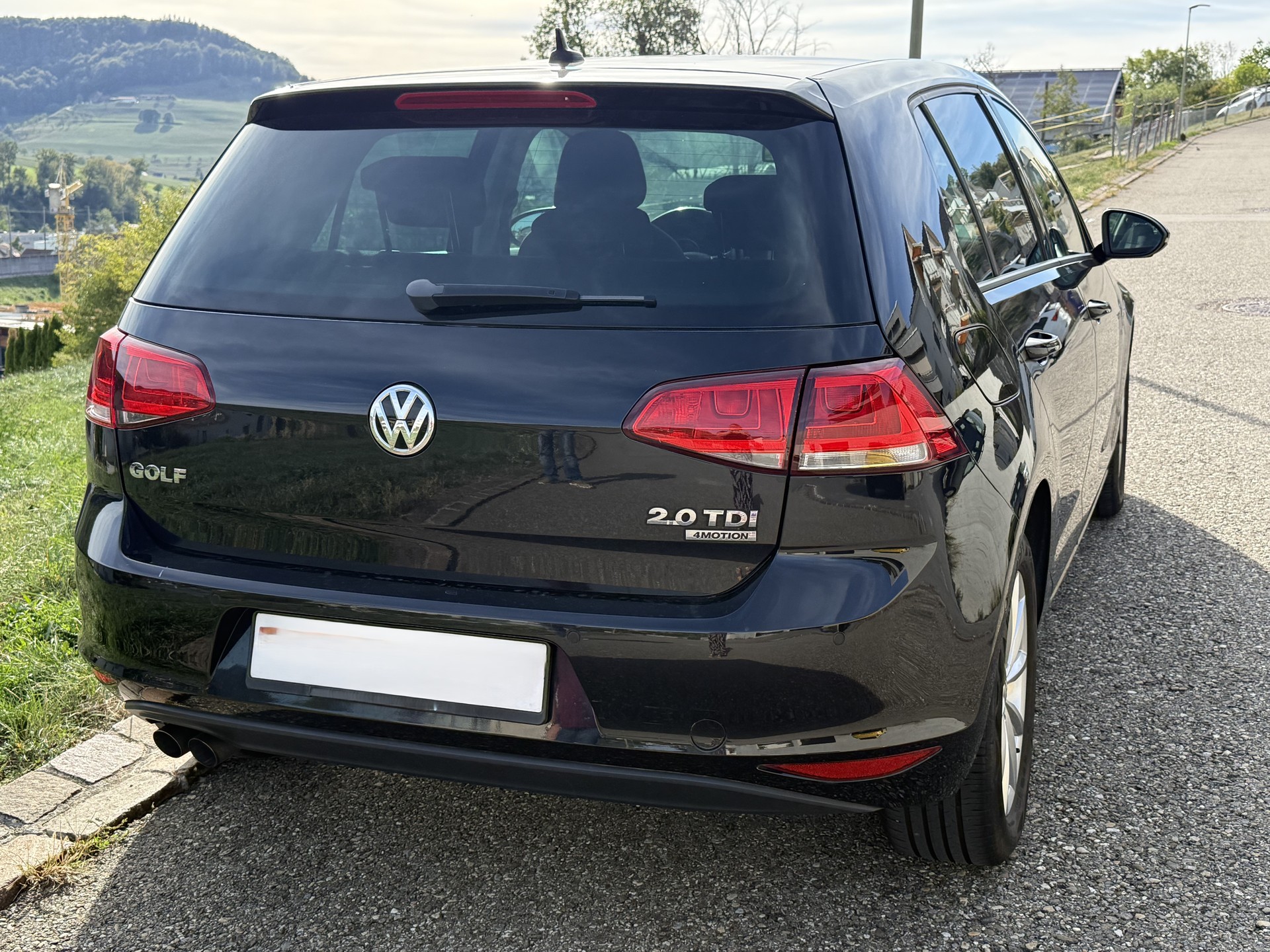 VW 2.0 TDI Lounge 4m-image-1