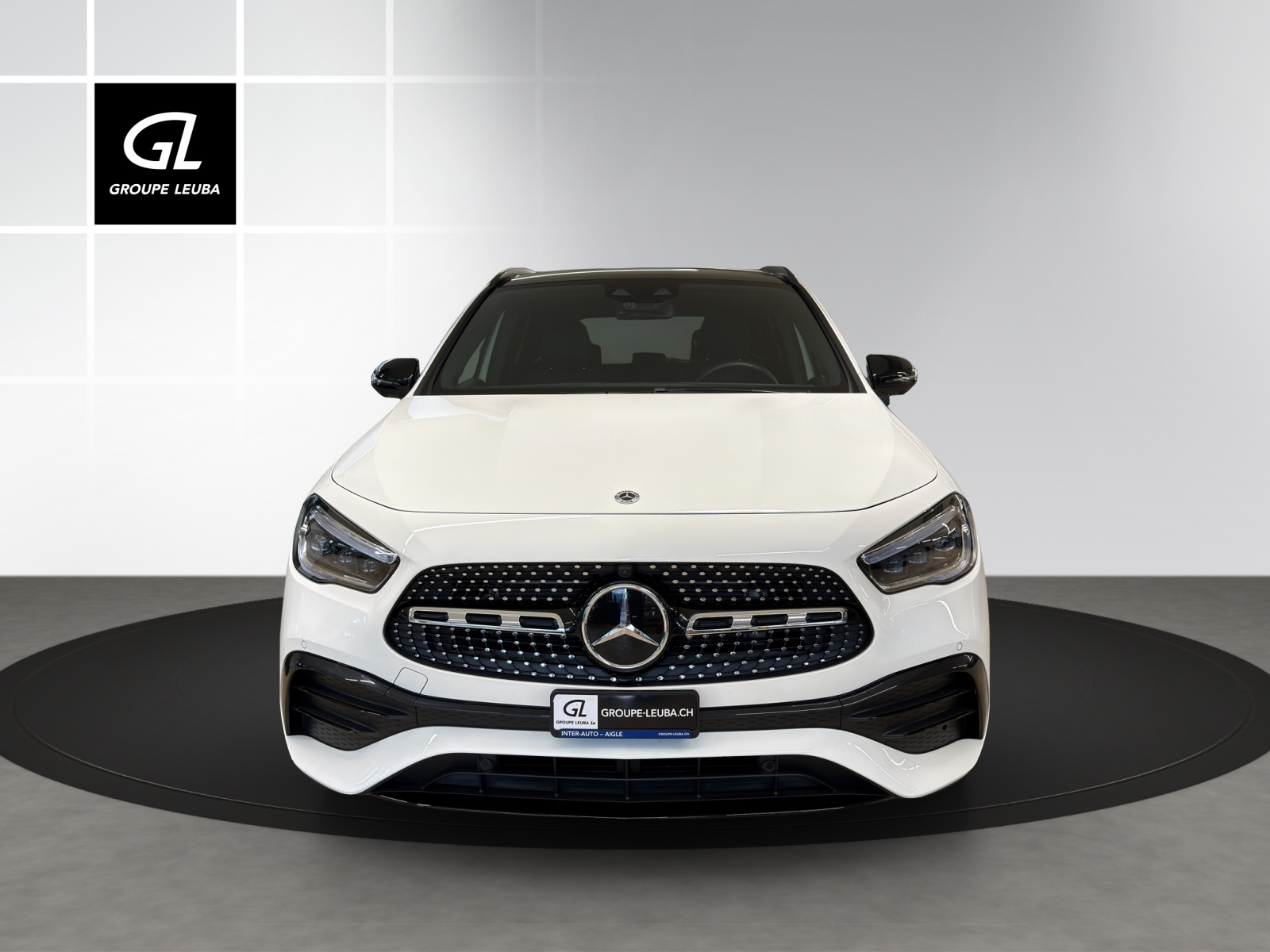 MERCEDES-BENZ GLA 200-image-1