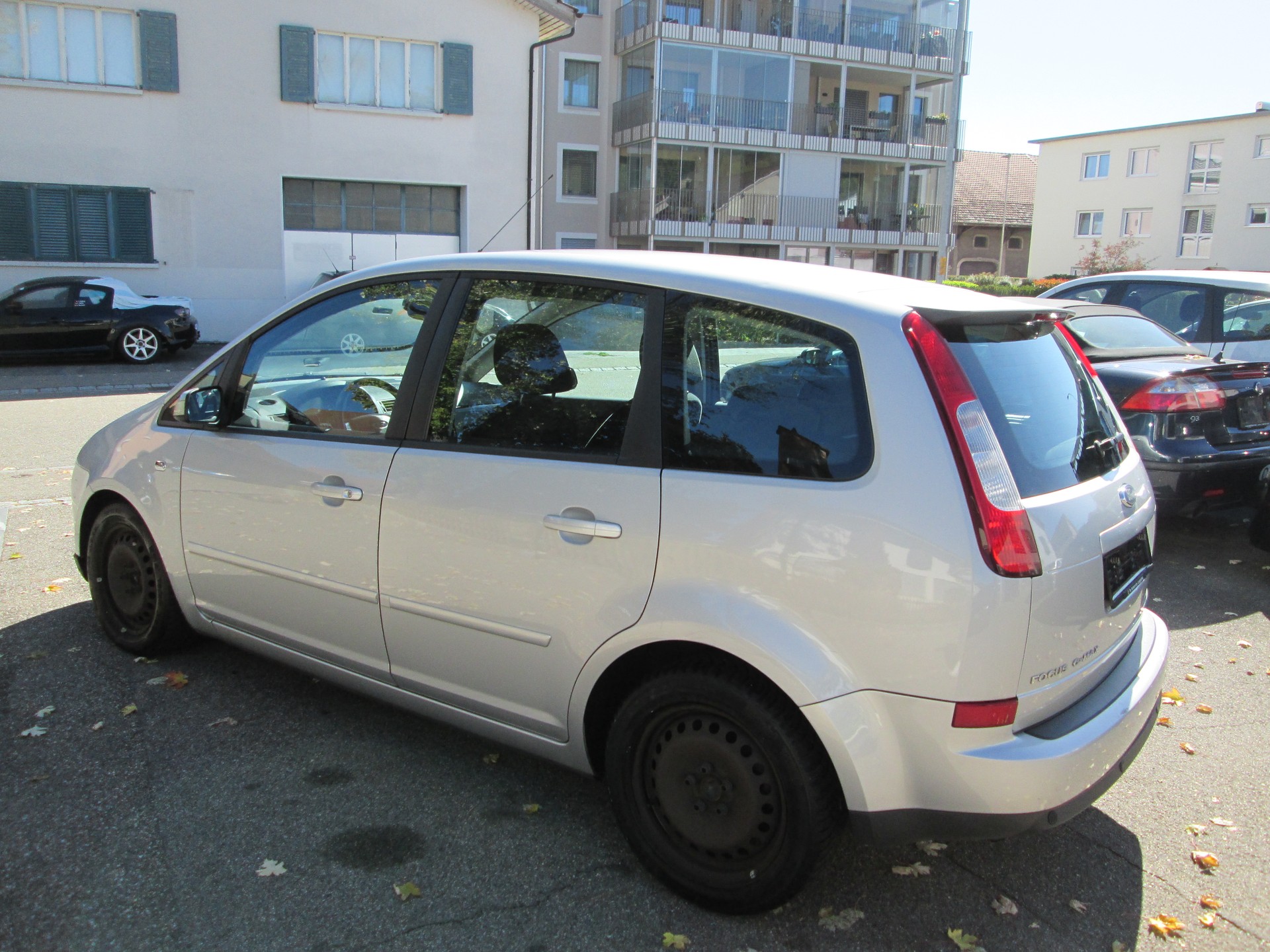 FORD Focus C-Max 2.0 Ghia-image-2