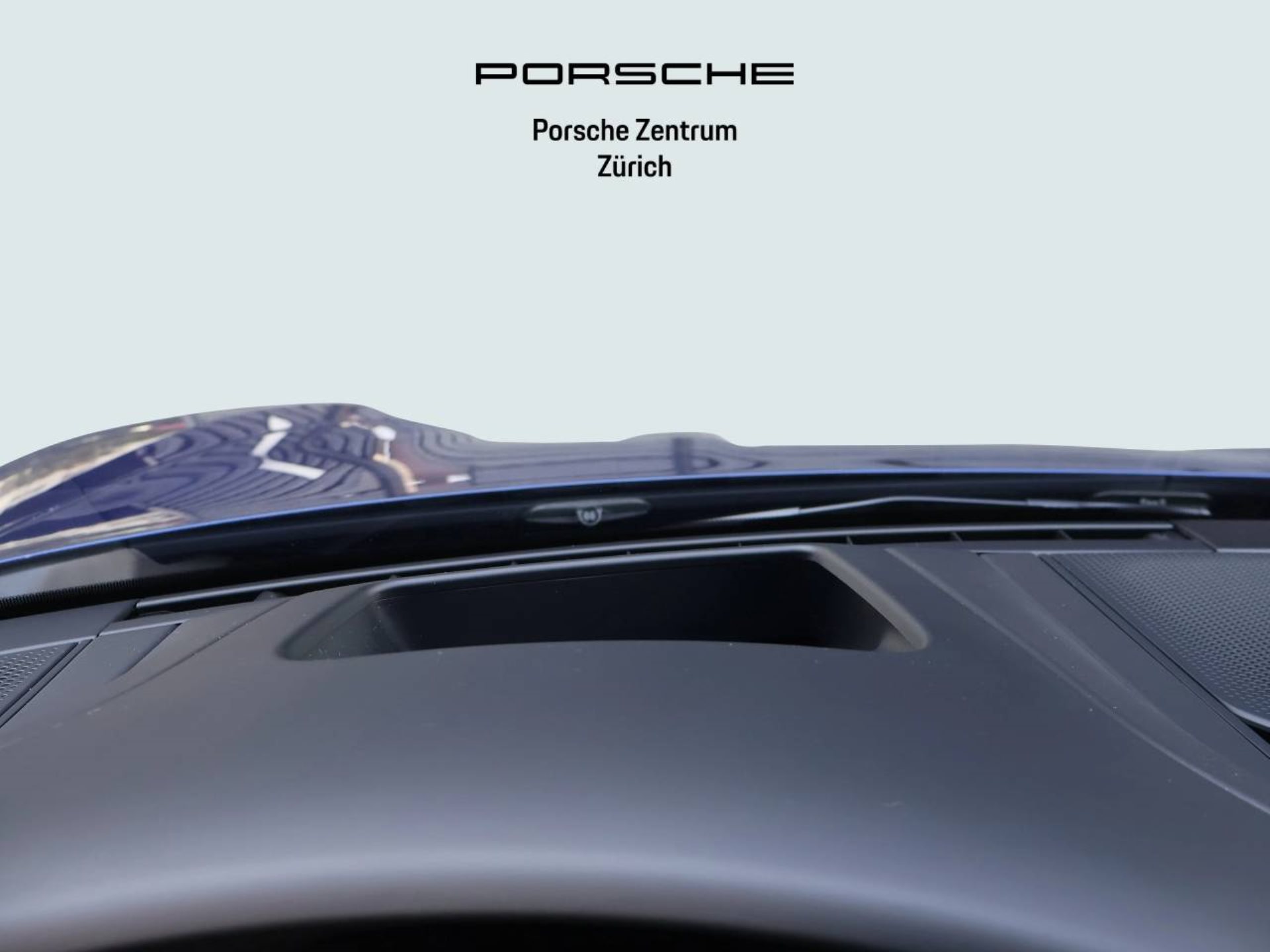 PORSCHE Taycan 4S-image-21