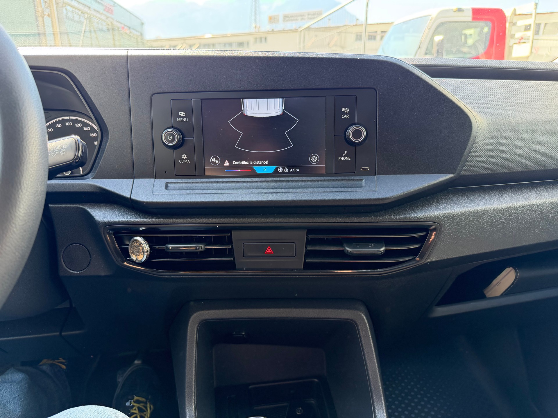VW Caddy Cargo 2.0TDI 4Motion-image-12