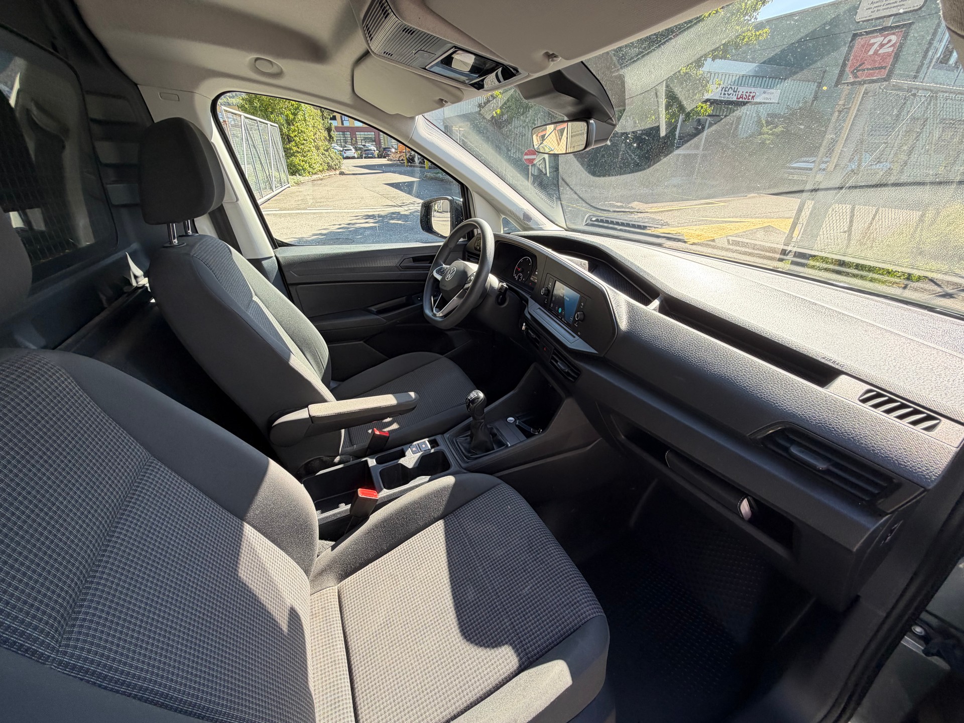 VW Caddy Cargo 2.0TDI 4Motion-image-10