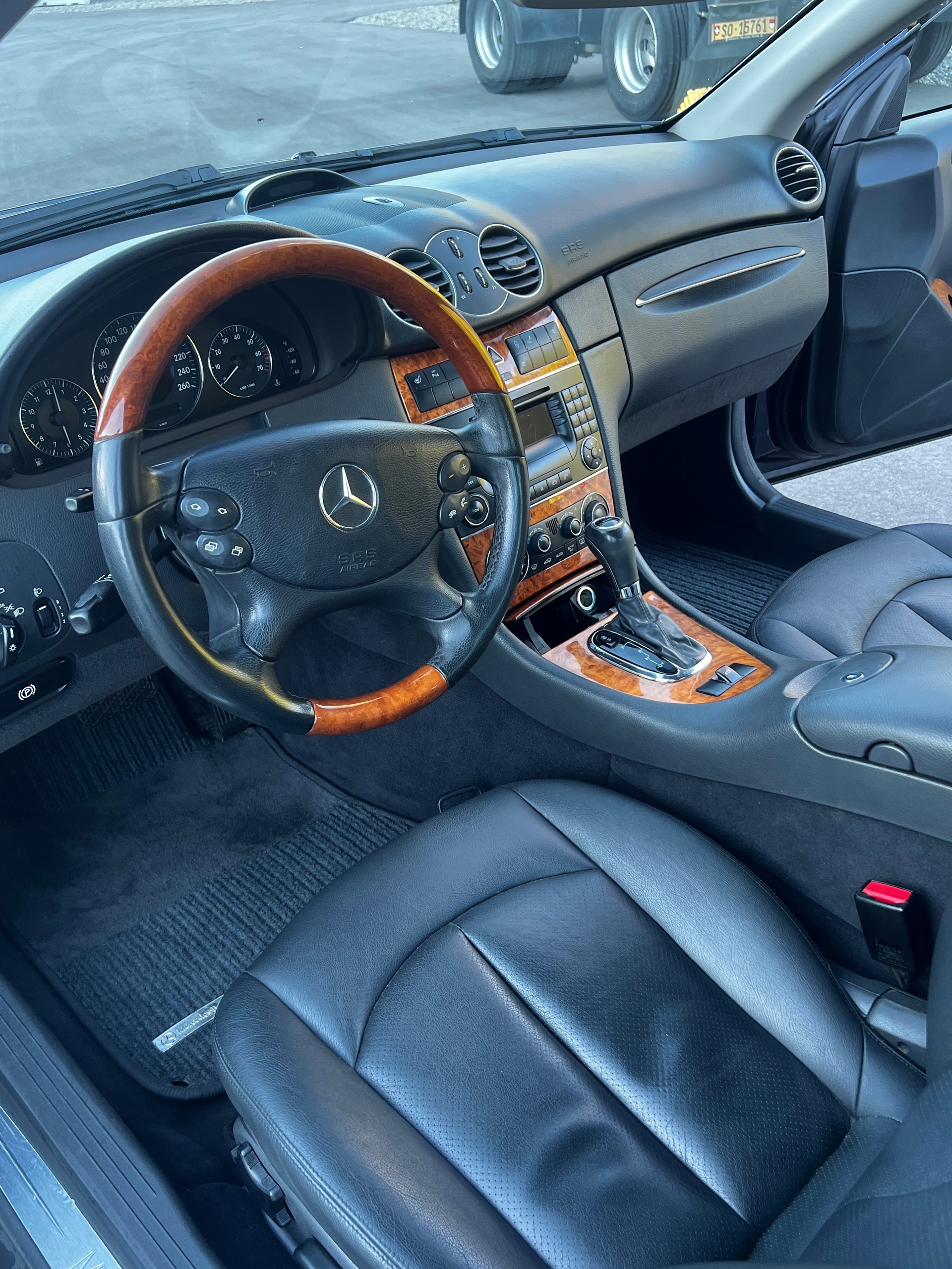 MERCEDES-BENZ CLK 320 V6-image-3