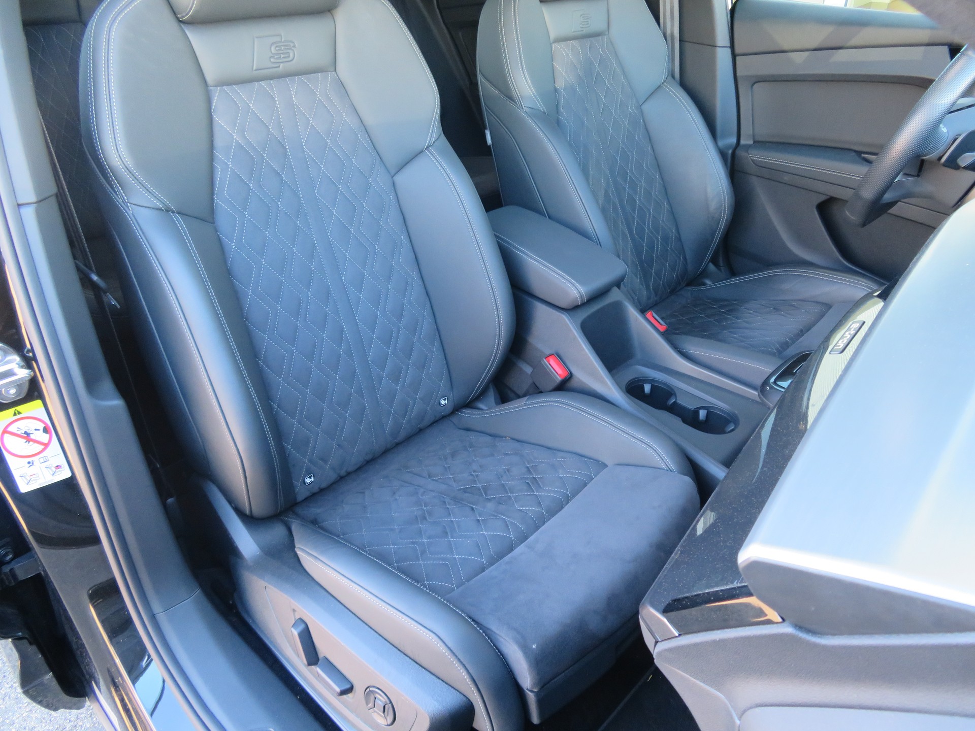 AUDI Q4 Sportback "S-LINE" e-tron 40-image-14