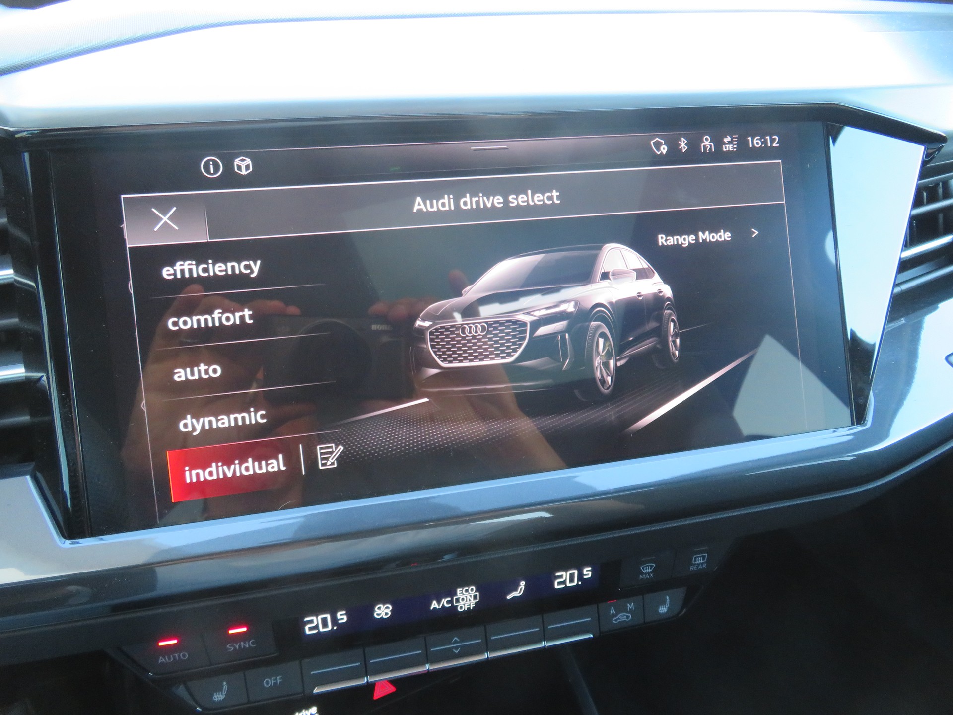 AUDI Q4 Sportback "S-LINE" e-tron 40-image-12