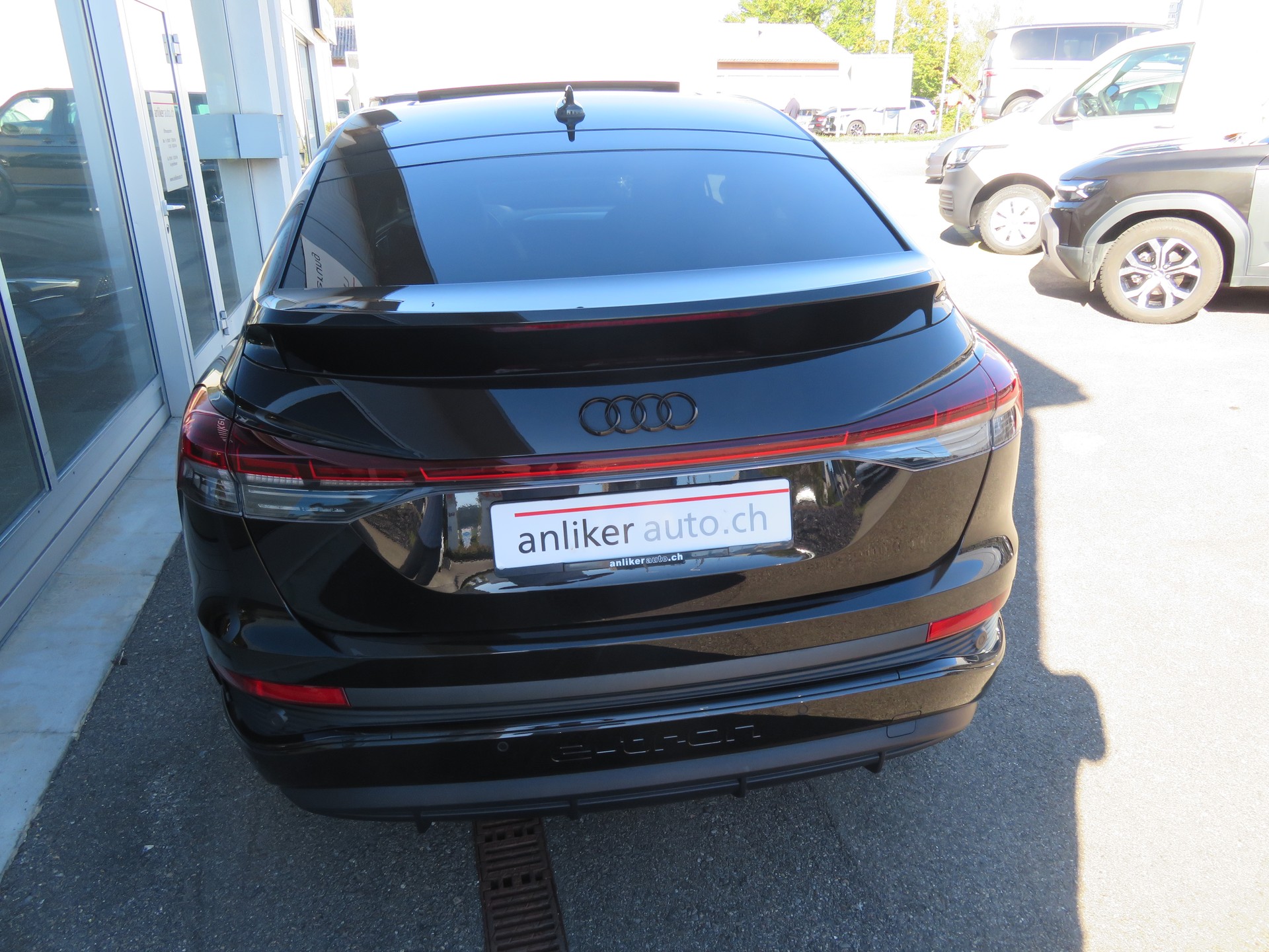 AUDI Q4 Sportback "S-LINE" e-tron 40-image-2
