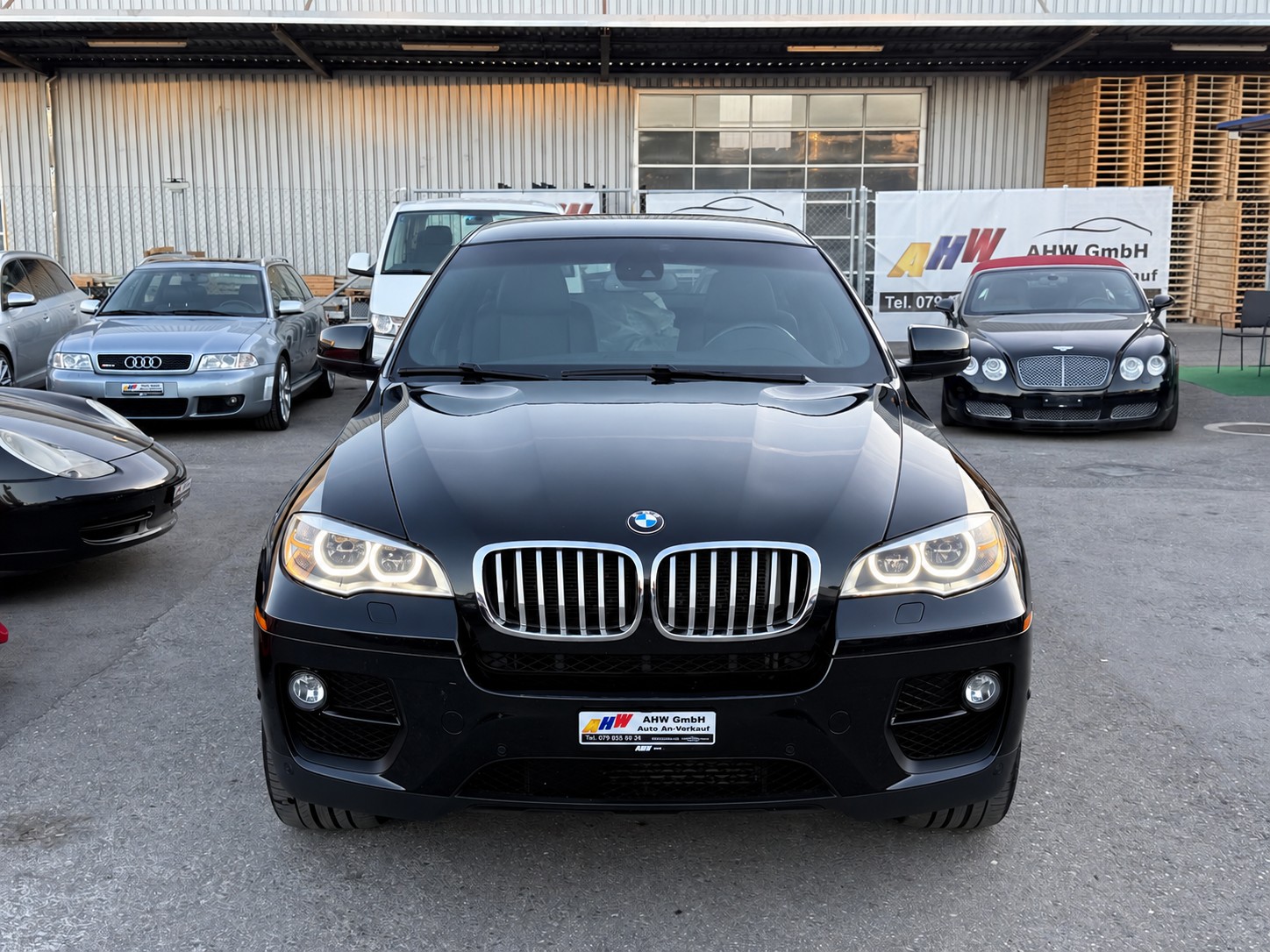 BMW X6 xDrive 40d Steptronic M-Sport / Frisch ab MFK / Lückenlos servicegepflegt bei BMW / Softclose / 360° Kamera / Indvidual Audio-image-1