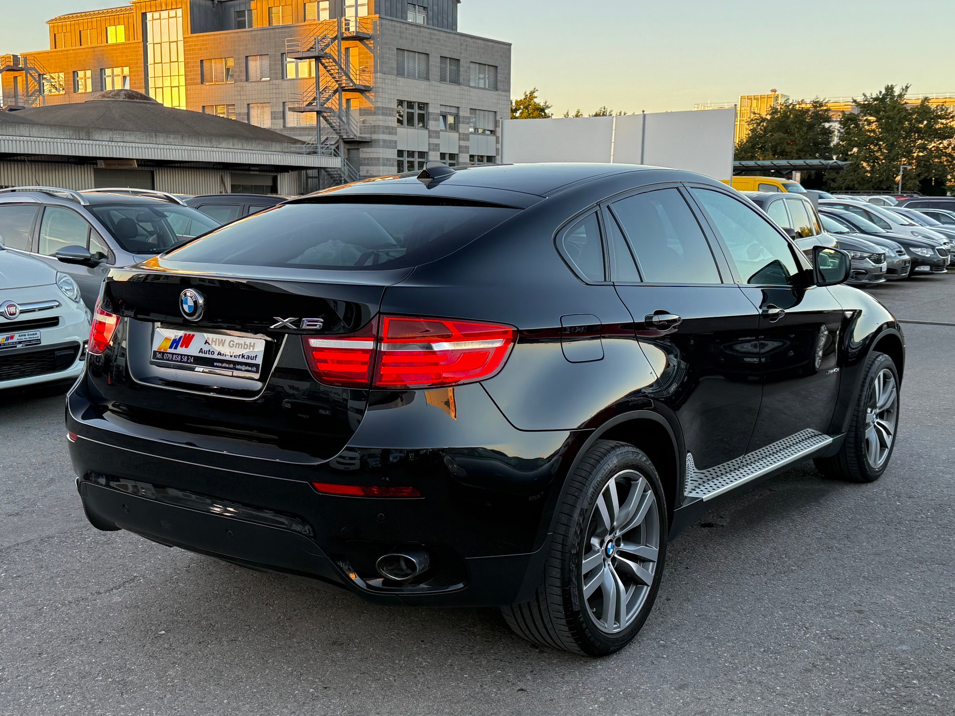 BMW X6 xDrive 40d Steptronic M-Sport / Frisch ab MFK / Lückenlos servicegepflegt bei BMW / Softclose / 360° Kamera / Indvidual Audio-image-3