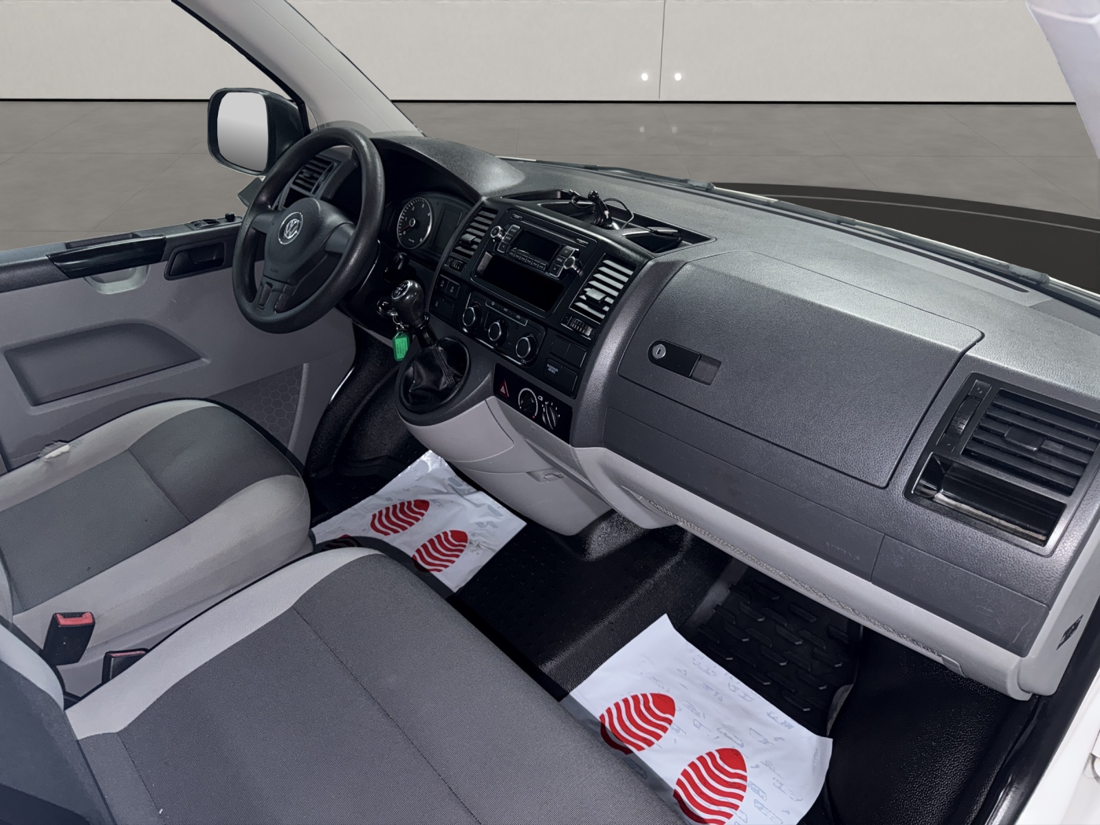 VW T5 2.0 TDI BMT 4 Motion / Lang Version ( 6 Plätzer / Sortimo Regale )-image-12