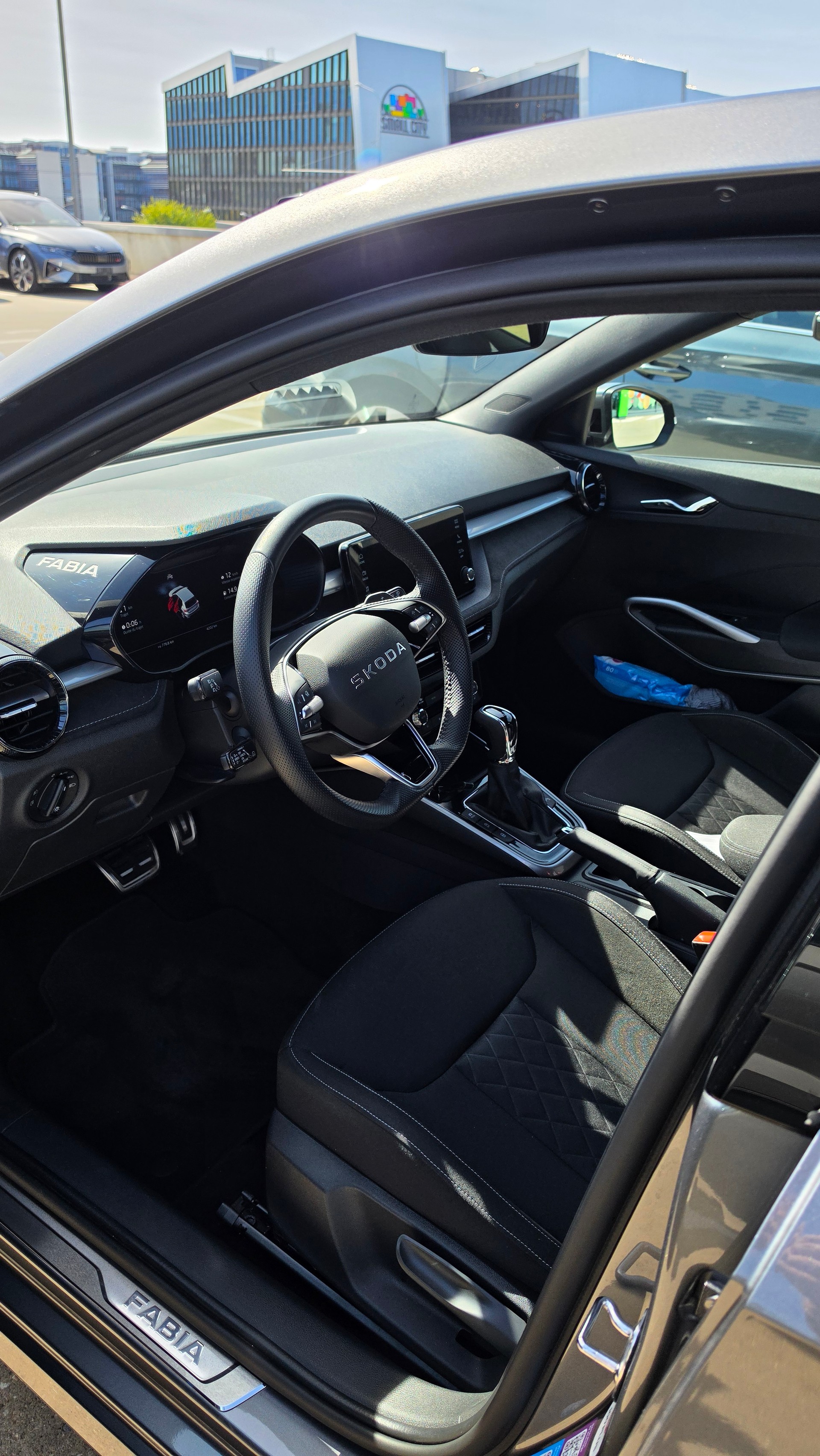SKODA 1.0 TSI Dynamic DSG-image-4