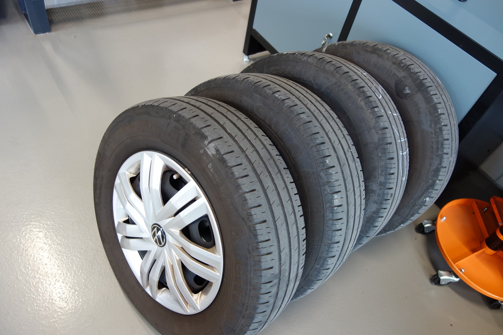 VW Polo 1.0 BMT Trendline-image-11