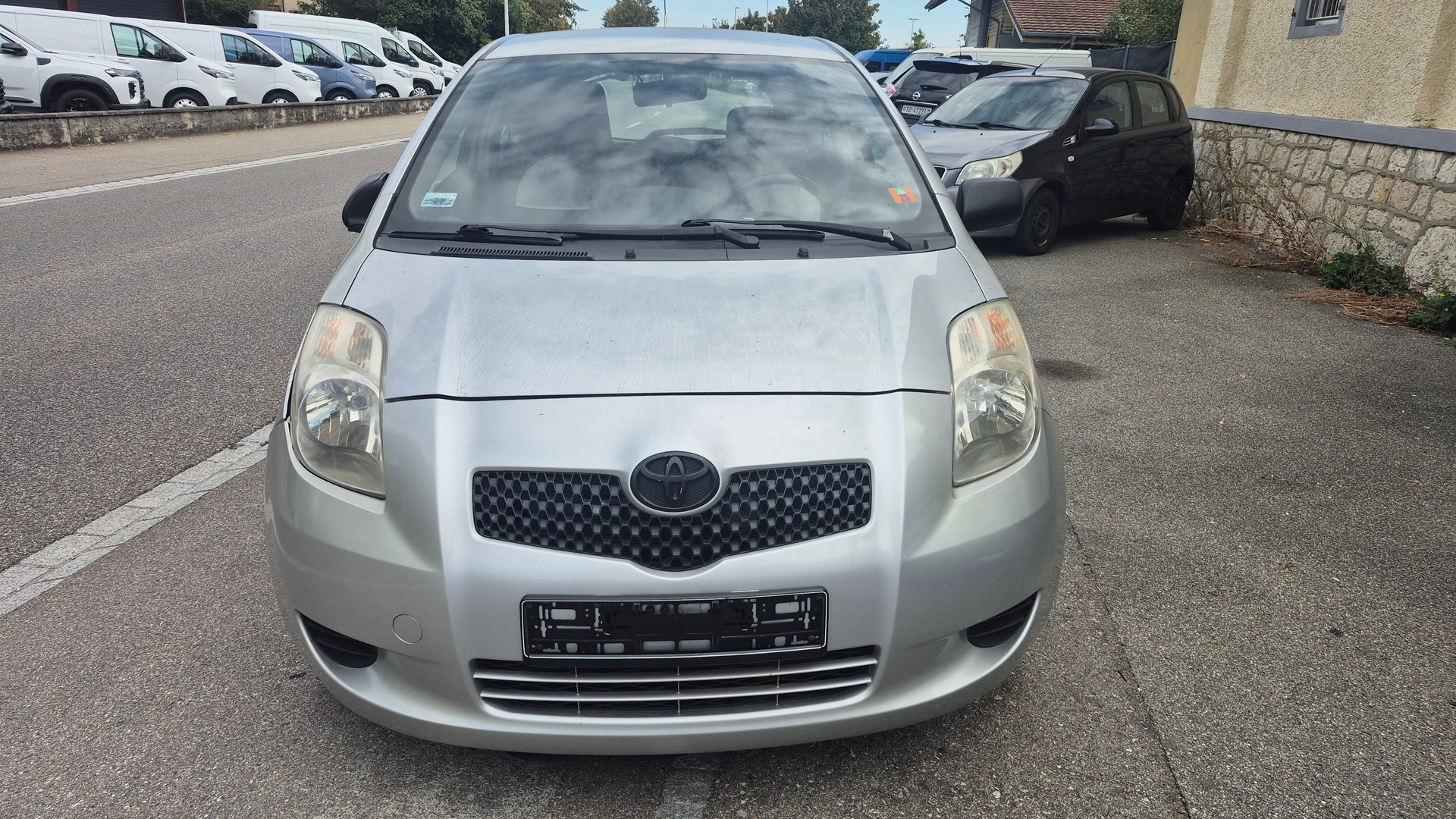 TOYOTA Yaris 1.3 Linea Luna-image-1