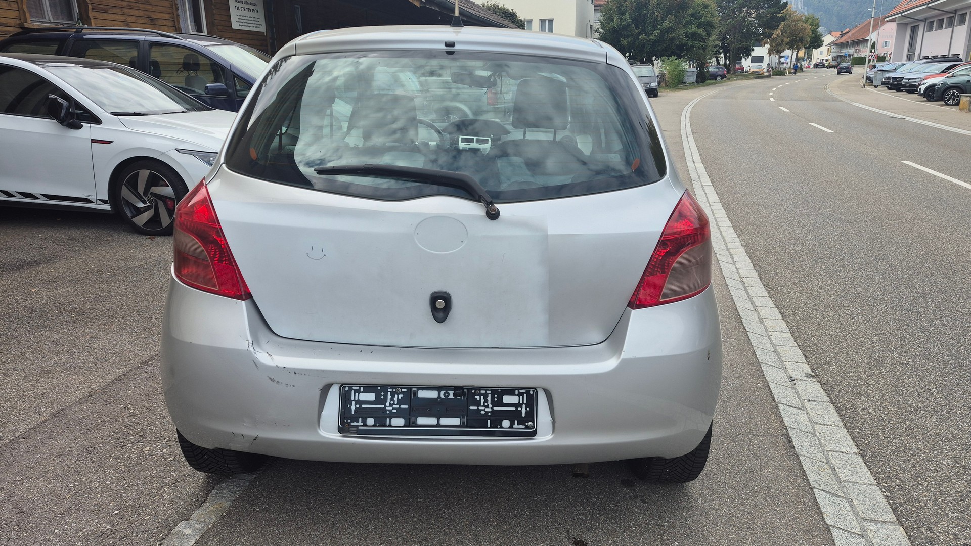 TOYOTA Yaris 1.3 Linea Luna-image-5