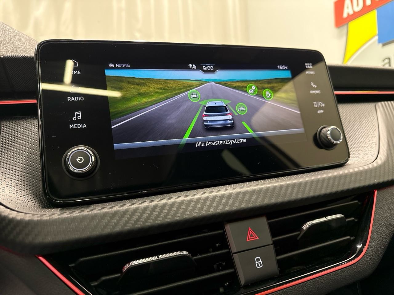 SKODA Kamiq 1.5 TSI Monte Carlo DSG-image-9