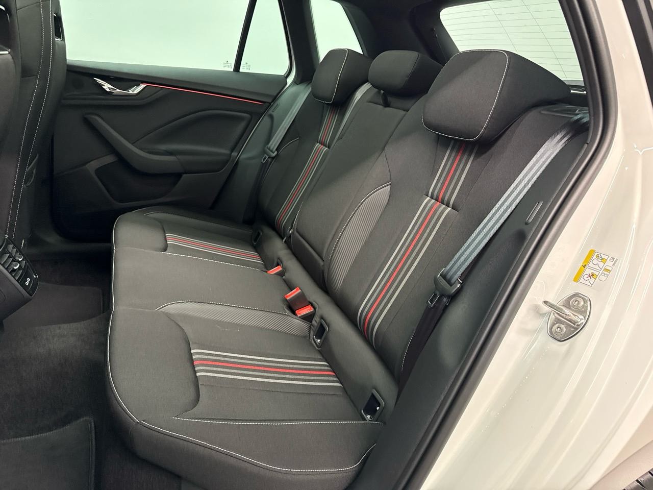 SKODA Kamiq 1.5 TSI Monte Carlo DSG-image-11
