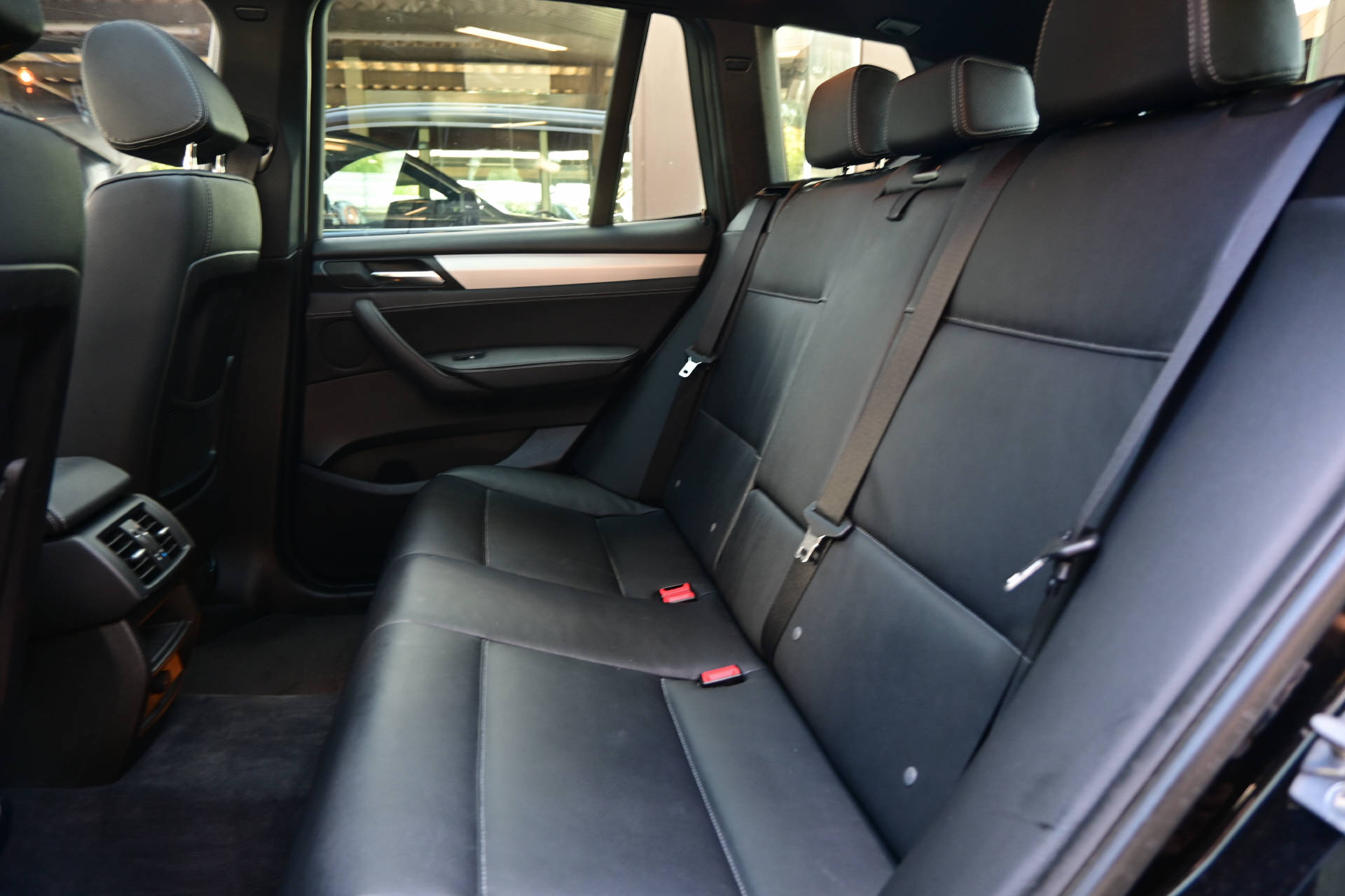 BMW X3 20d xDrive **M-Sportpaket**Pano**AHK**-image-24