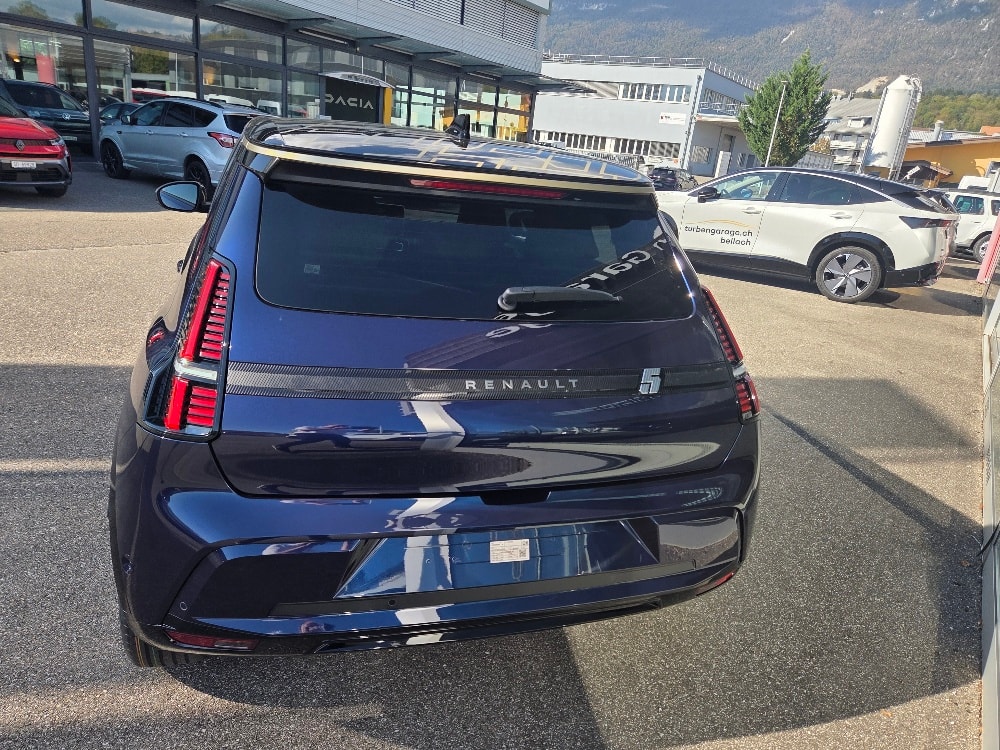 RENAULT R5 E-Tech Comfort Range 52 kWh Iconic Five-image-4