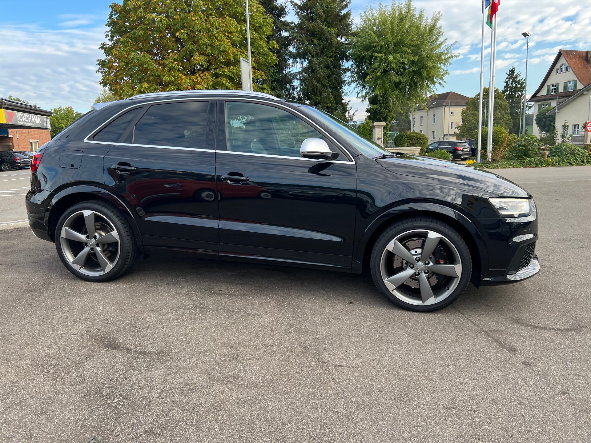 AUDI RS Q3 2.5 TFSI quattro S-tronic-image-8