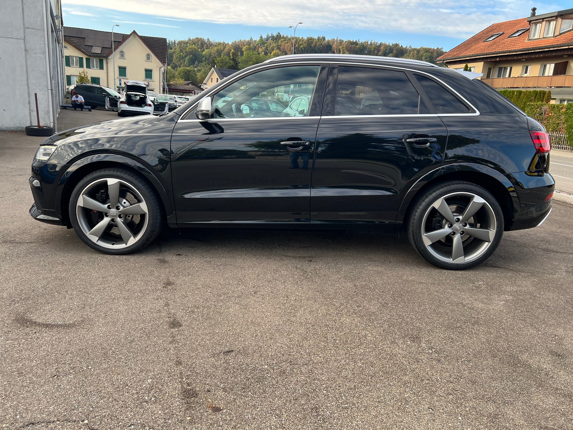 AUDI RS Q3 2.5 TFSI quattro S-tronic-image-15
