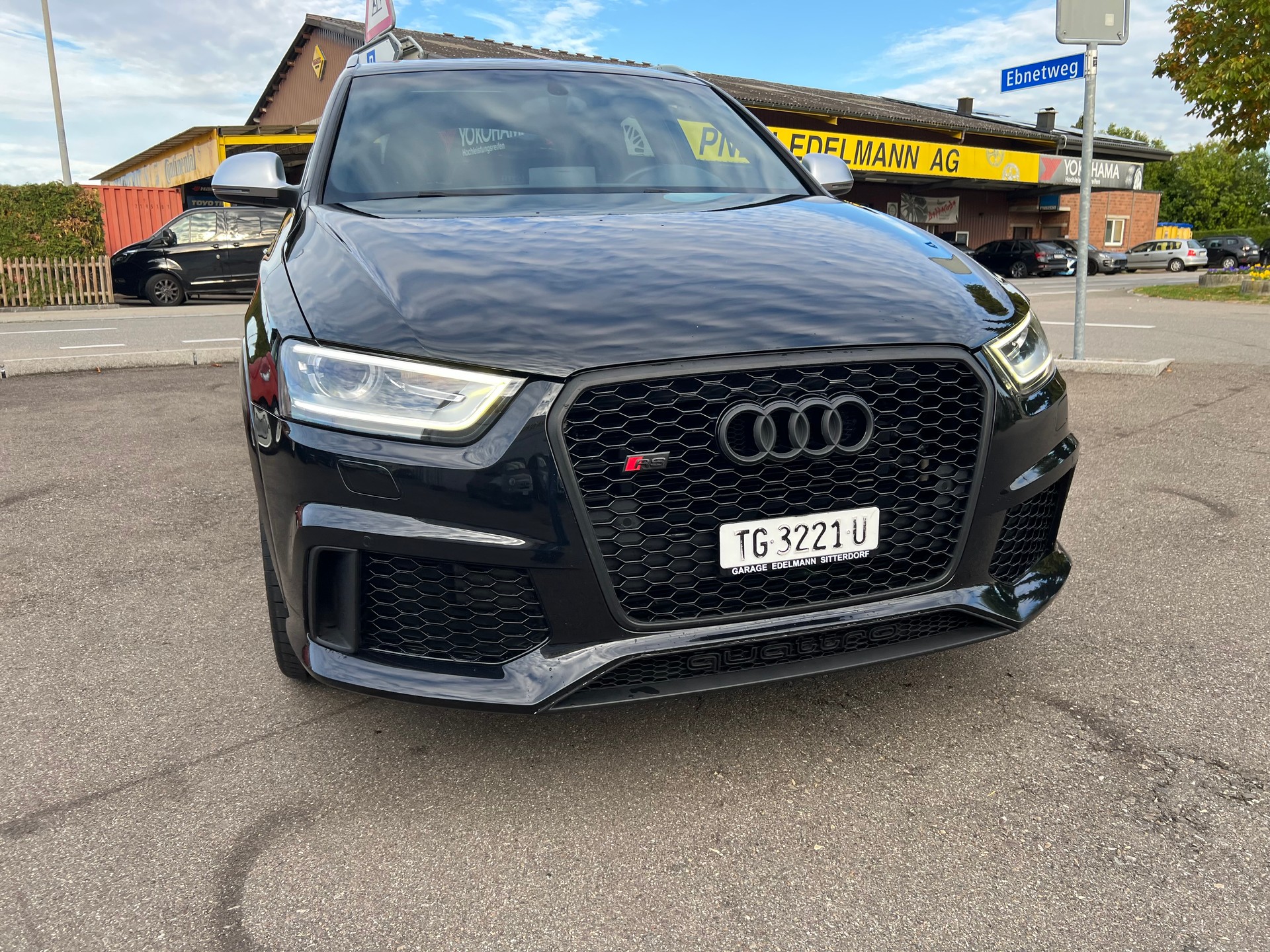 AUDI RS Q3 2.5 TFSI quattro S-tronic-image-5