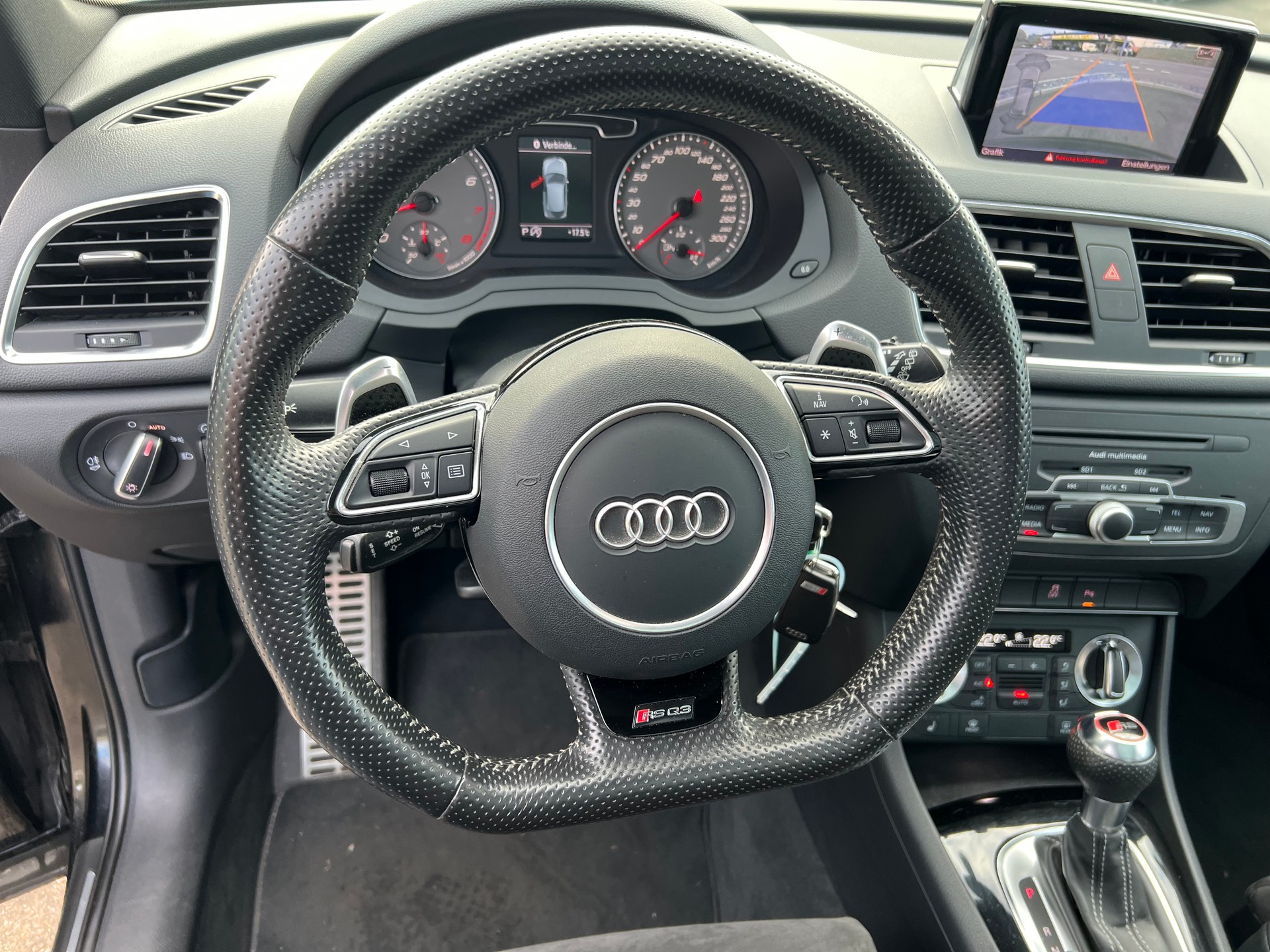 AUDI RS Q3 2.5 TFSI quattro S-tronic-image-19