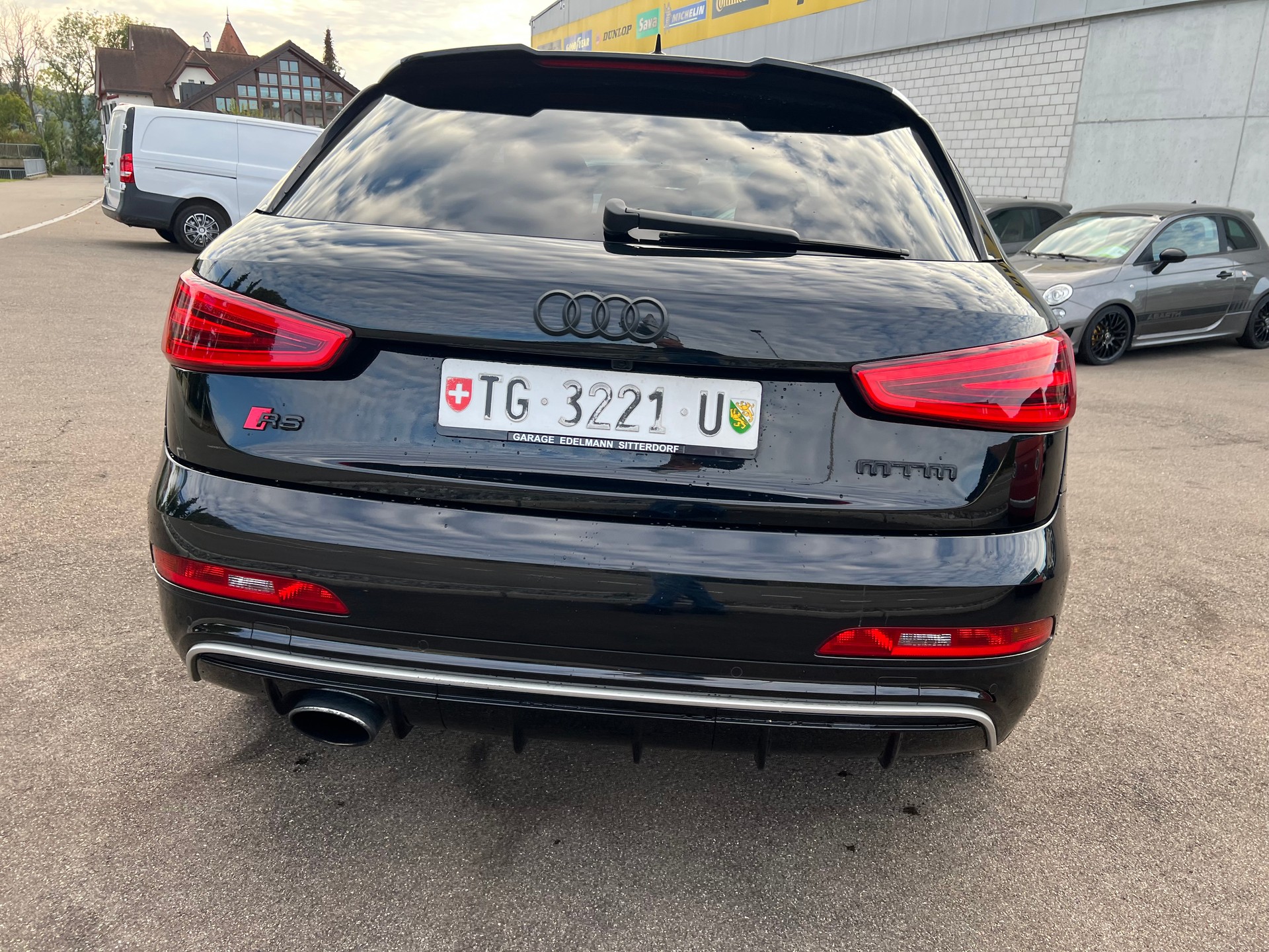 AUDI RS Q3 2.5 TFSI quattro S-tronic-image-12