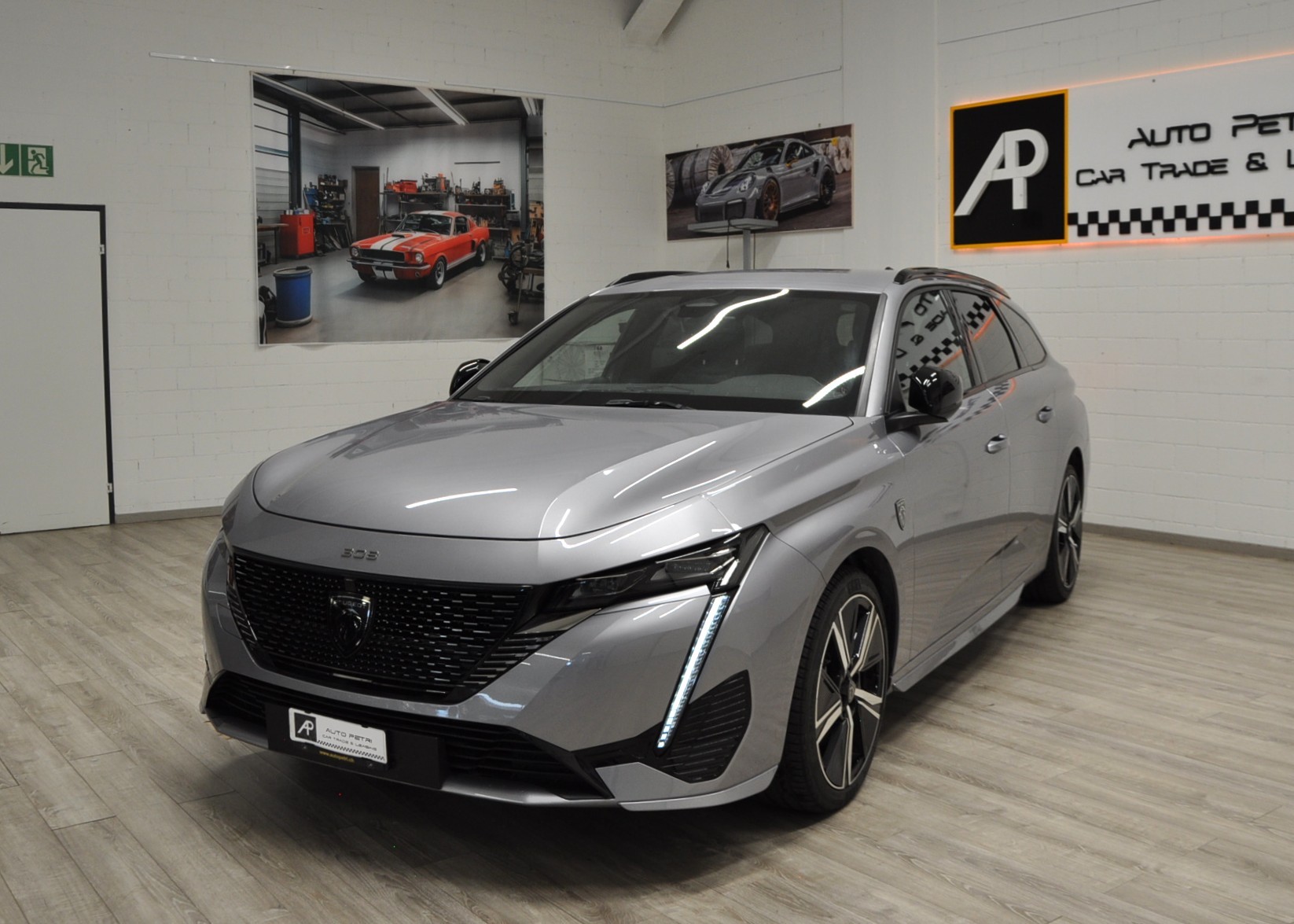 PEUGEOT 308 SW 1.2 HEV 145 GT-showroom-element-2