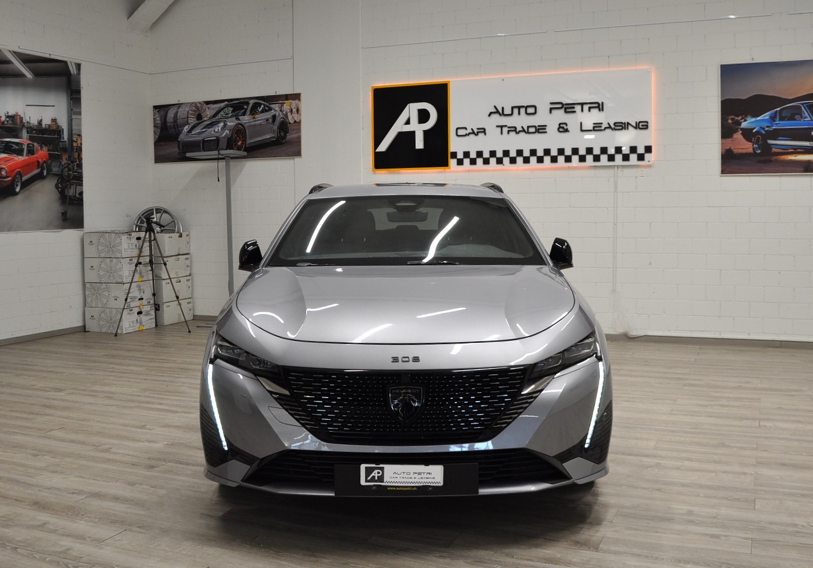 PEUGEOT 308 SW 1.2 HEV 145 GT-showroom-element-1