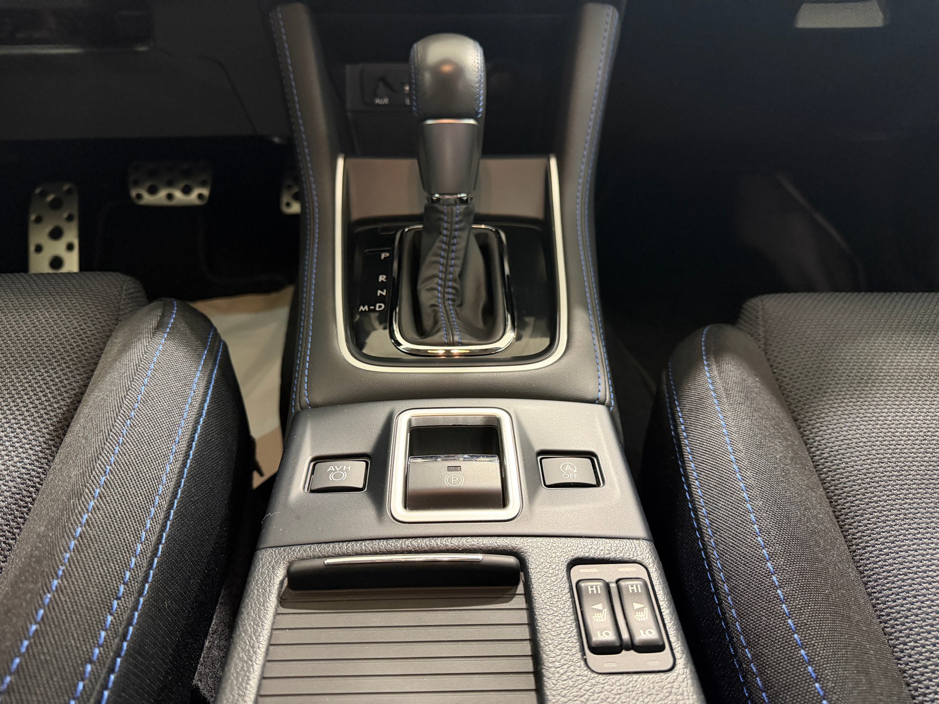 SUBARU Levorg 1.6DIT Swiss Plus AWD Lineartronic-image-2