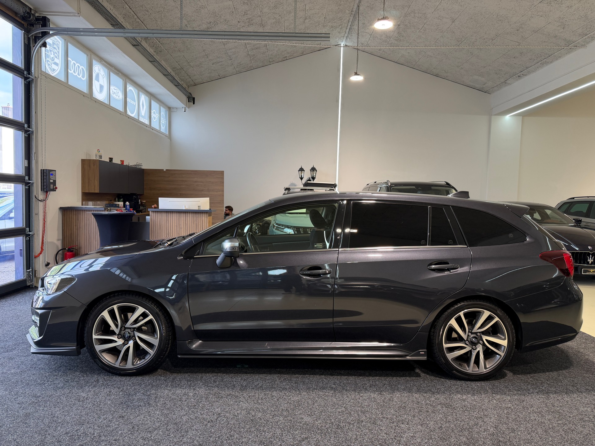SUBARU Levorg 1.6DIT Swiss Plus AWD Lineartronic-image-5