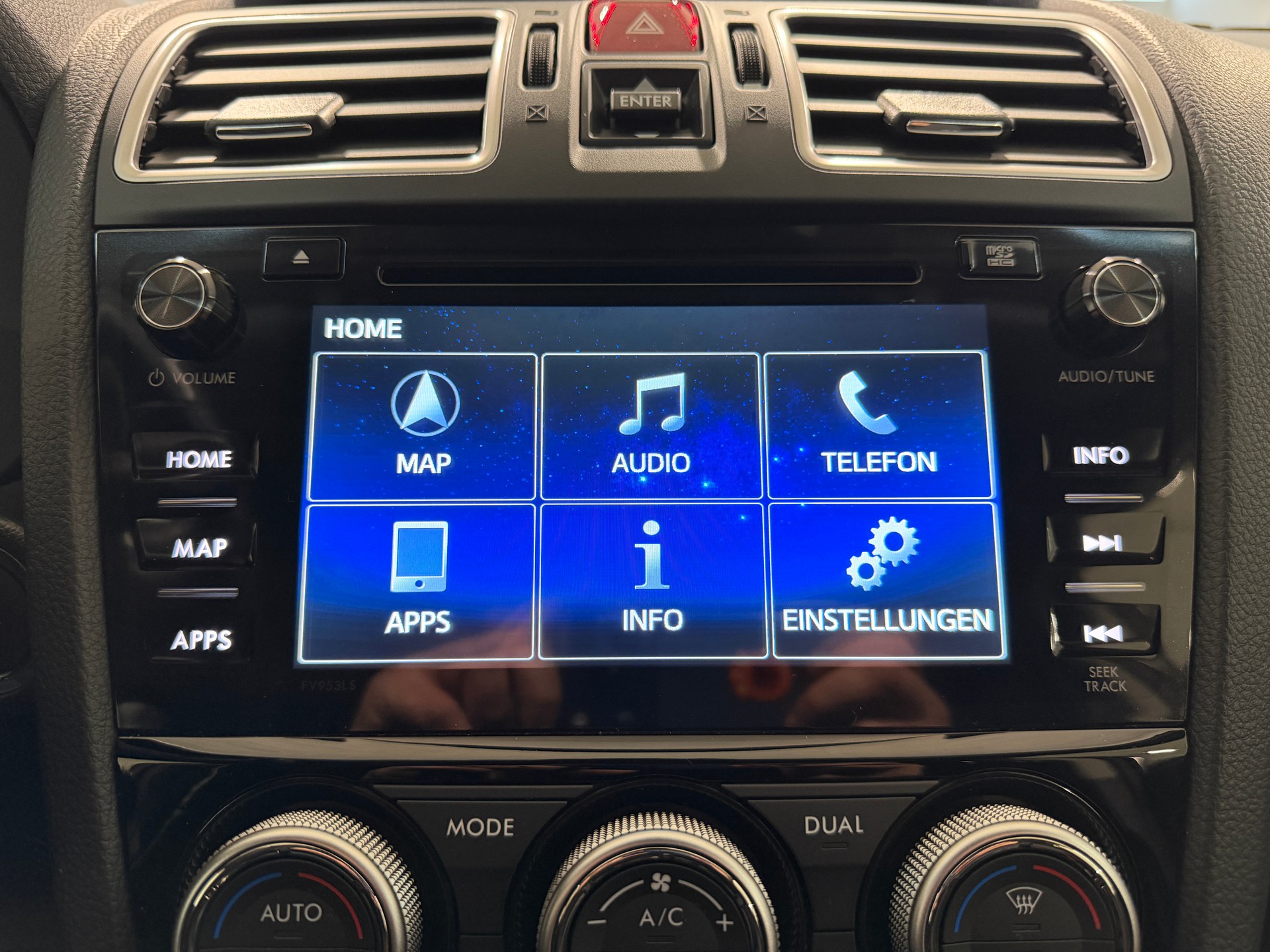 SUBARU Levorg 1.6DIT Swiss Plus AWD Lineartronic-image-22