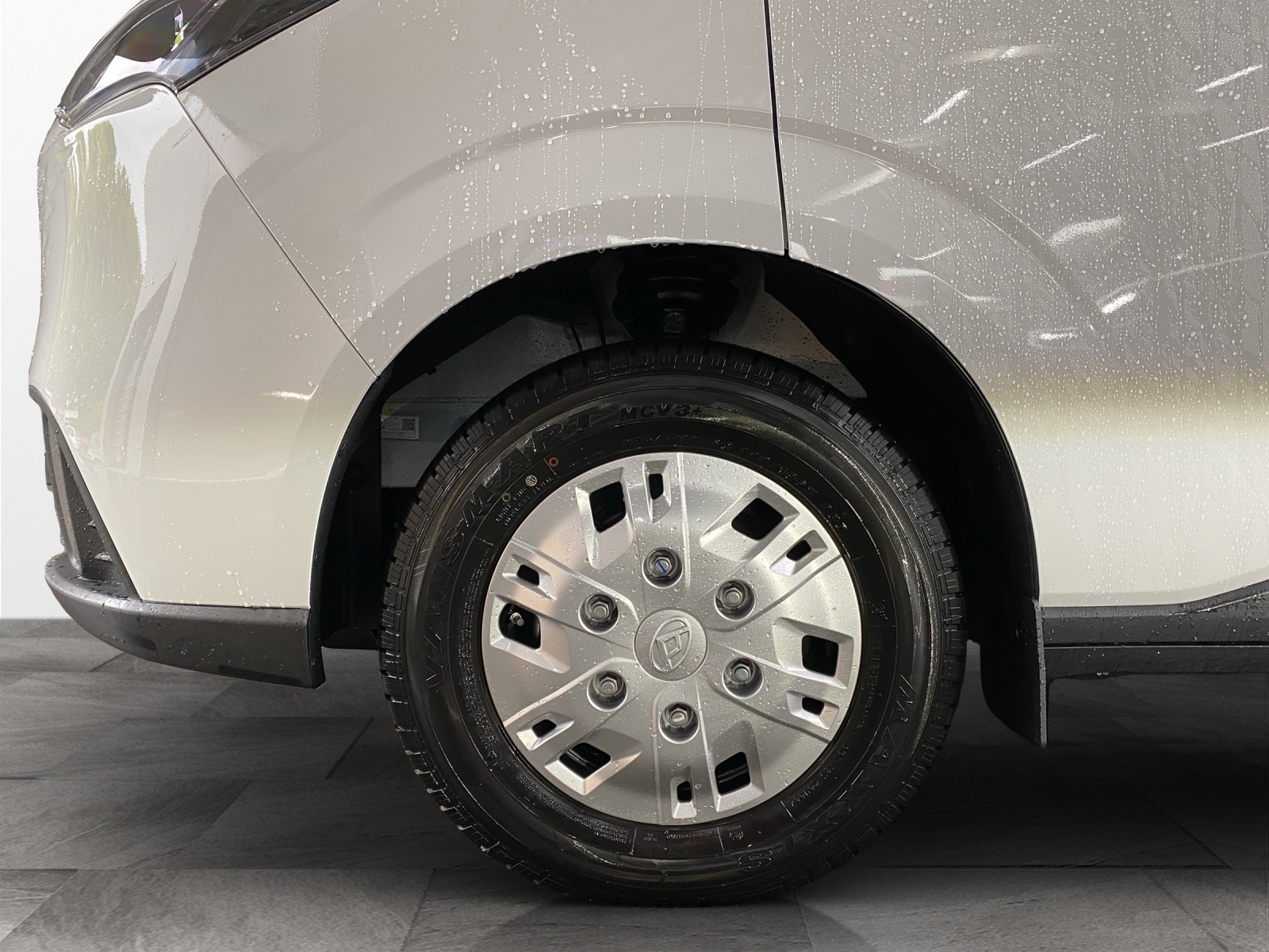 MAXUS eDeliver 7 Kaw. L2 E-Motor 88kWh Luxury AWD-image-8