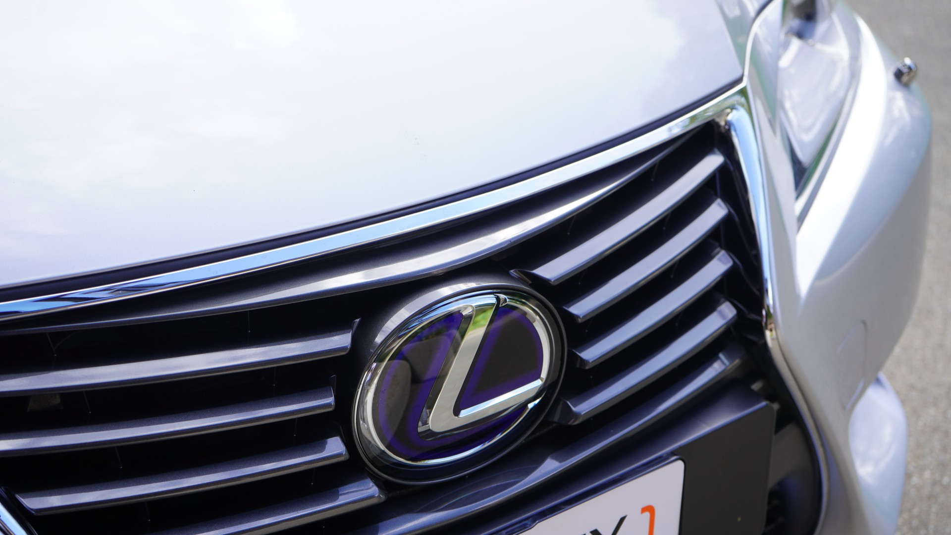 LEXUS IS 300h F-Sport Automatic-image-19
