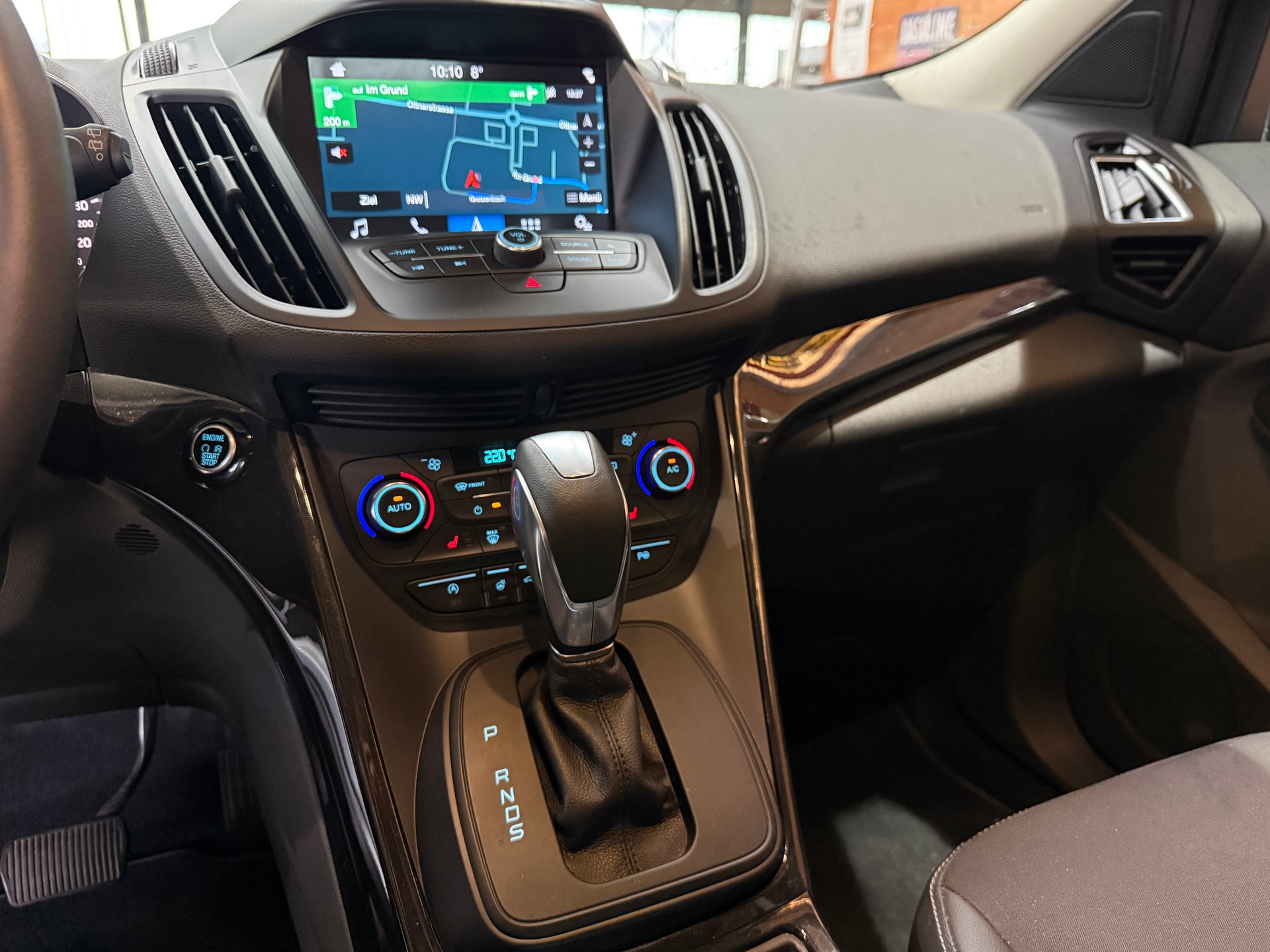 FORD Kuga 1.5 SCTi Titanium 4WD Automatic-image-7