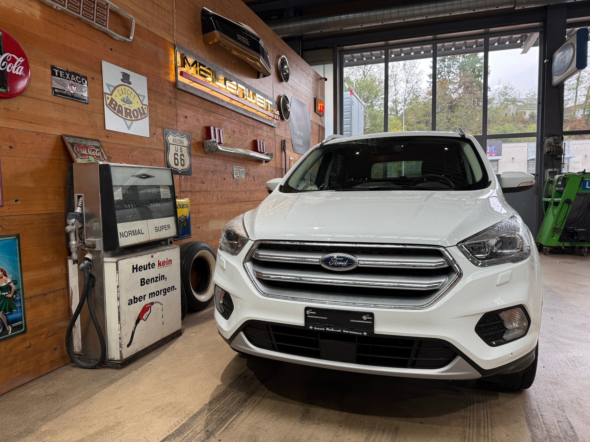 FORD Kuga 1.5 SCTi Titanium 4WD Automatic-image-2