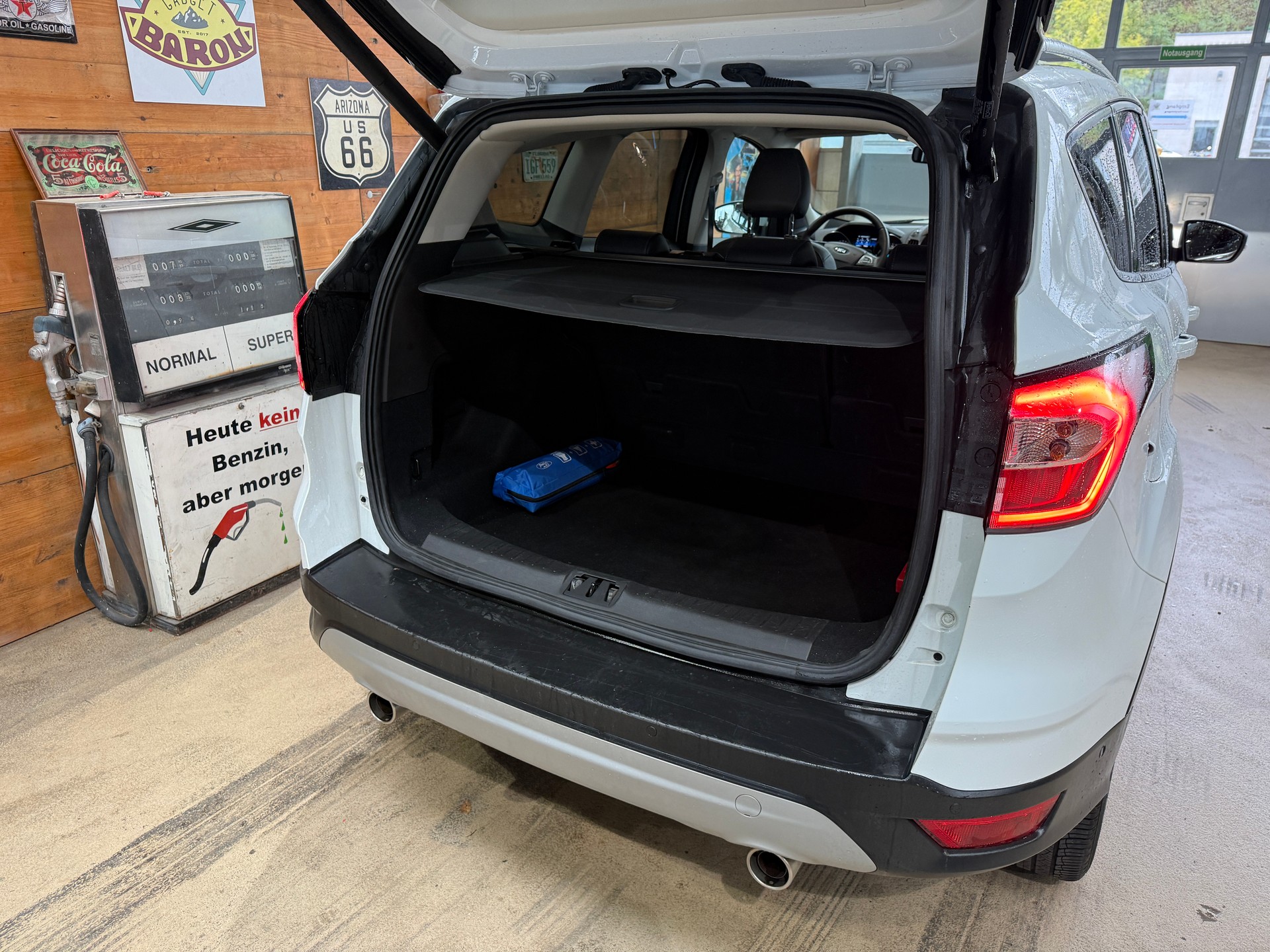 FORD Kuga 1.5 SCTi Titanium 4WD Automatic-image-18